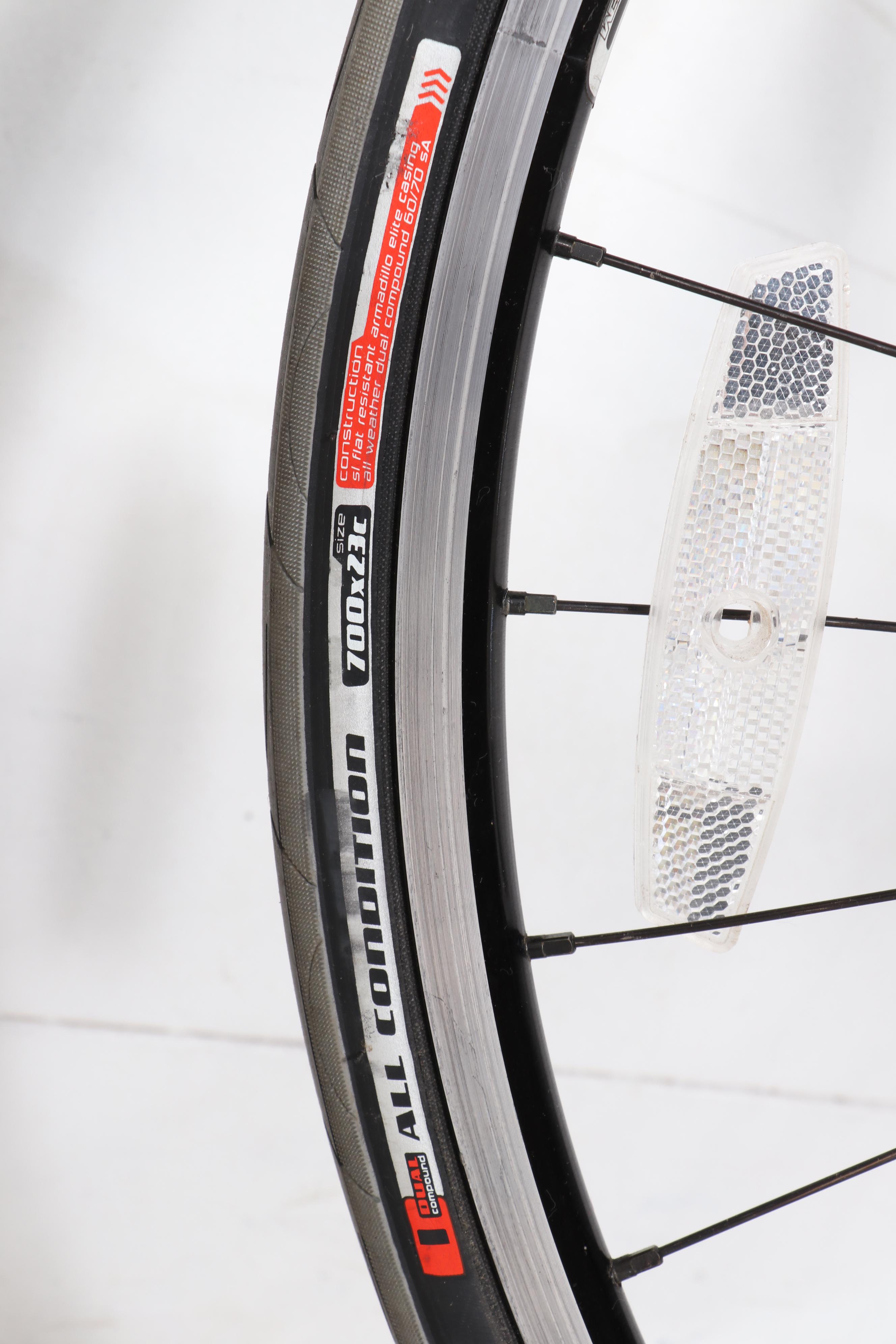 Cannondale CAAD 3 R400 Road Bike with Pump and Valve Tubes