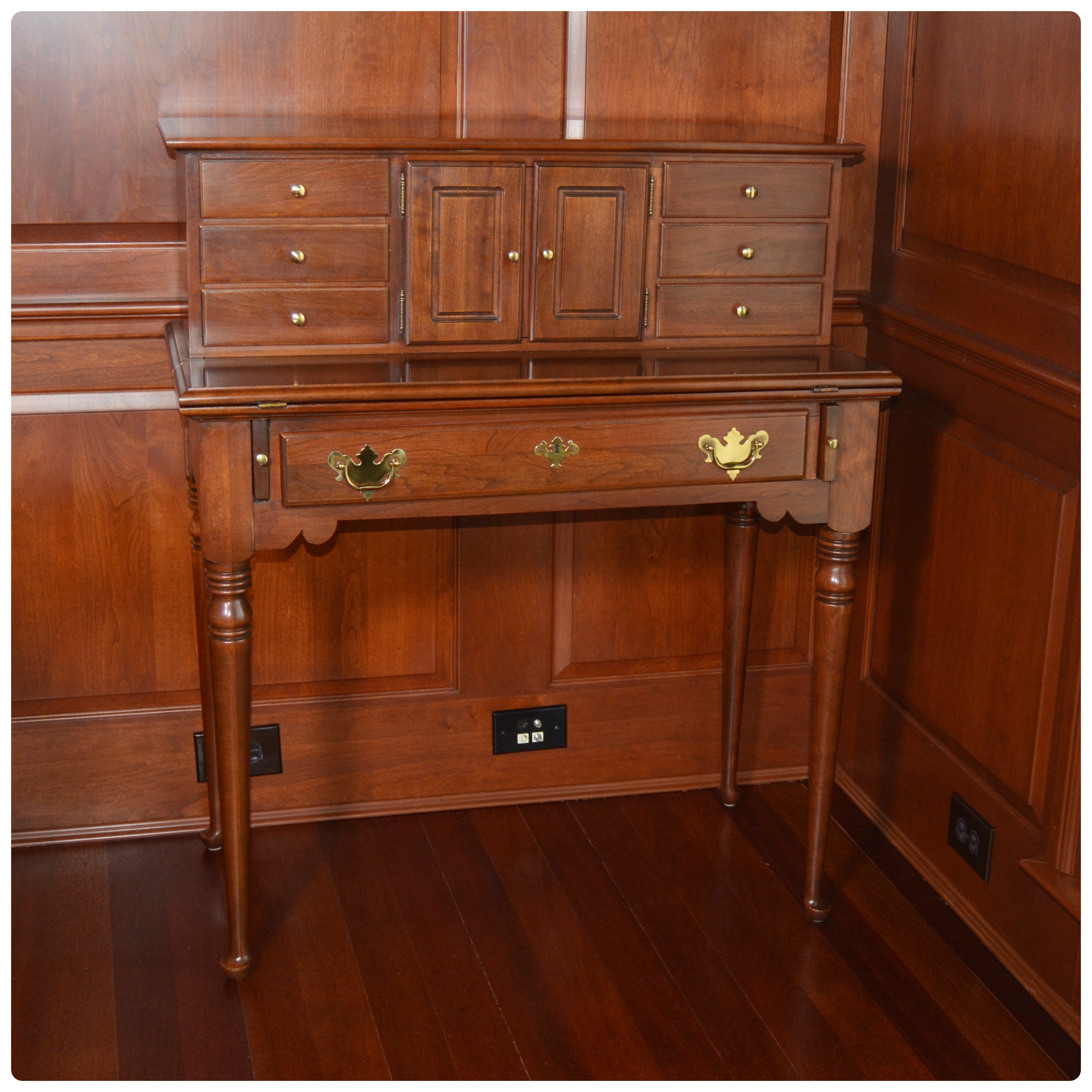 Jamestown Sterling Cherry Sheraton Style Writing Desk, Contemporary