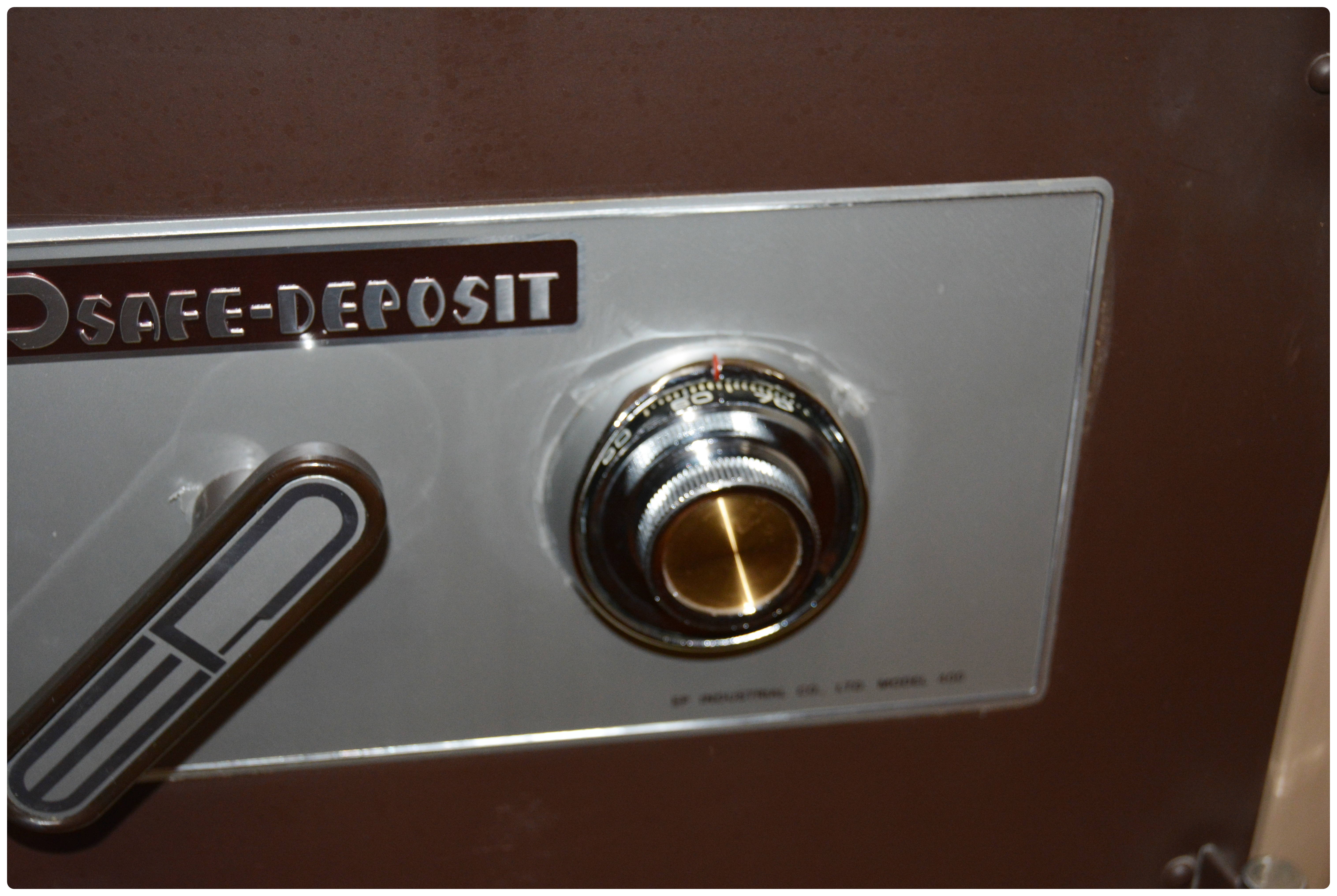 ED Safe Deposit Combination Floor Safe