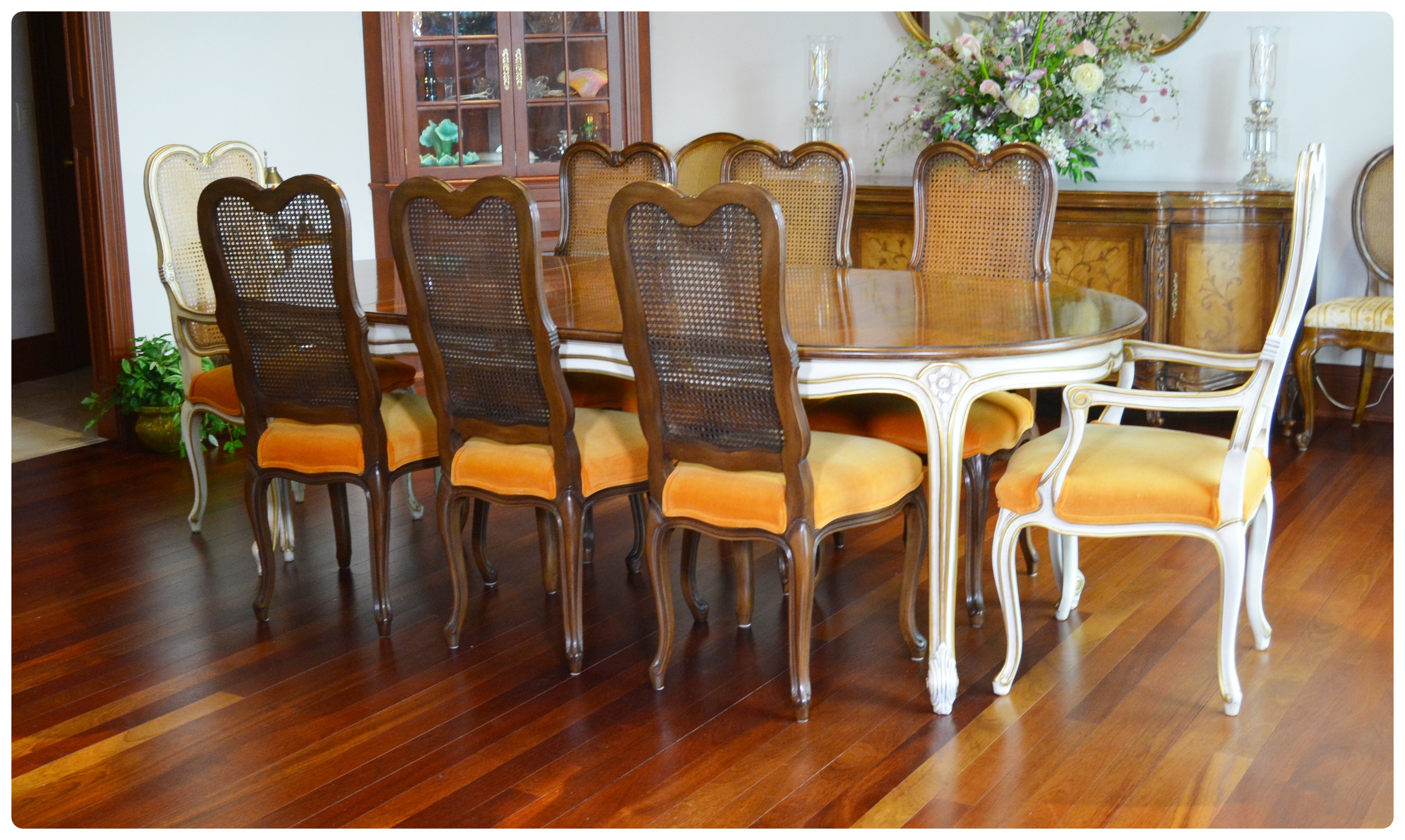 Karges French Provincial Dining Table and Dining Chairs, Mid to Late 20th C.