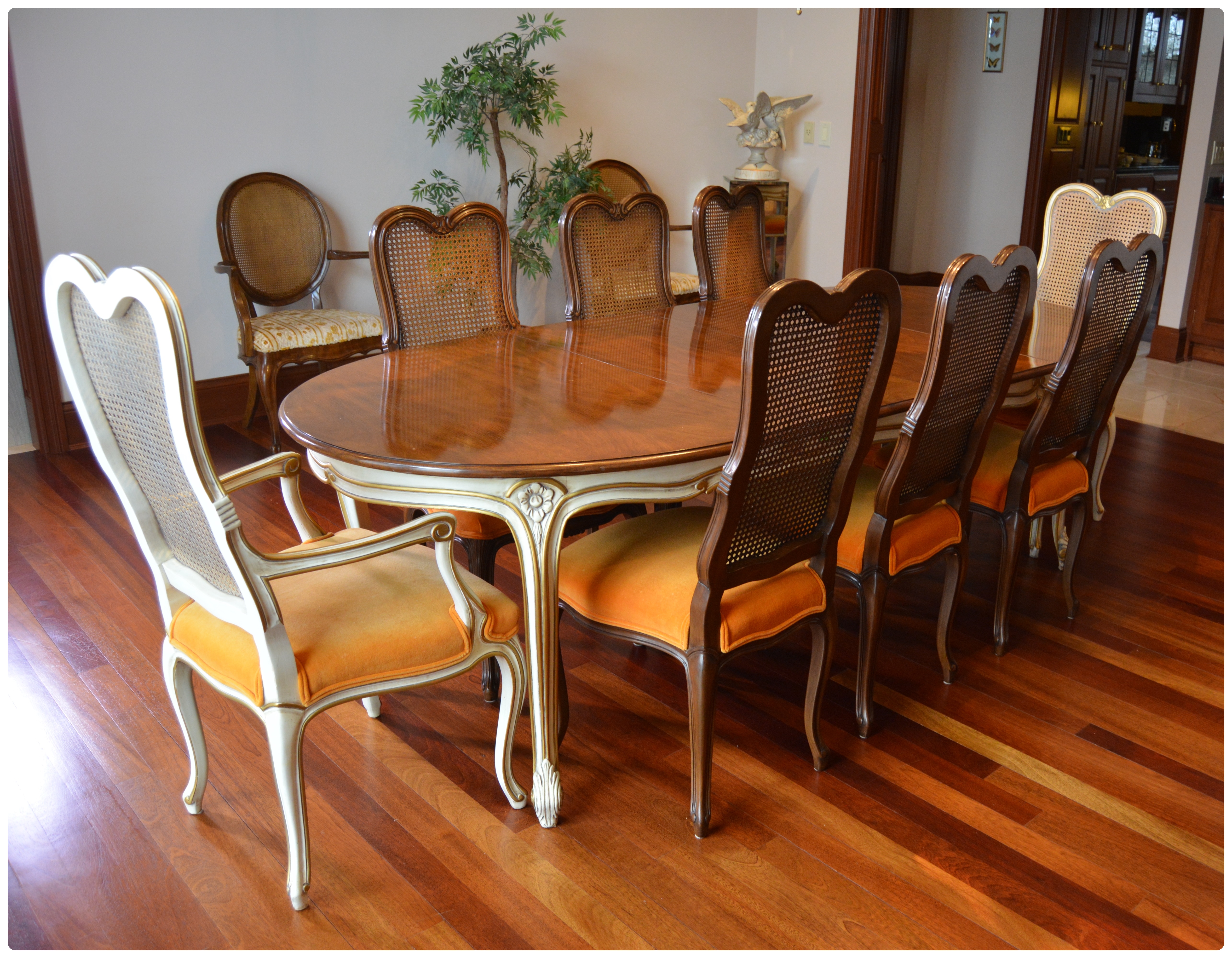 Karges French Provincial Dining Table and Dining Chairs, Mid to Late 20th C.