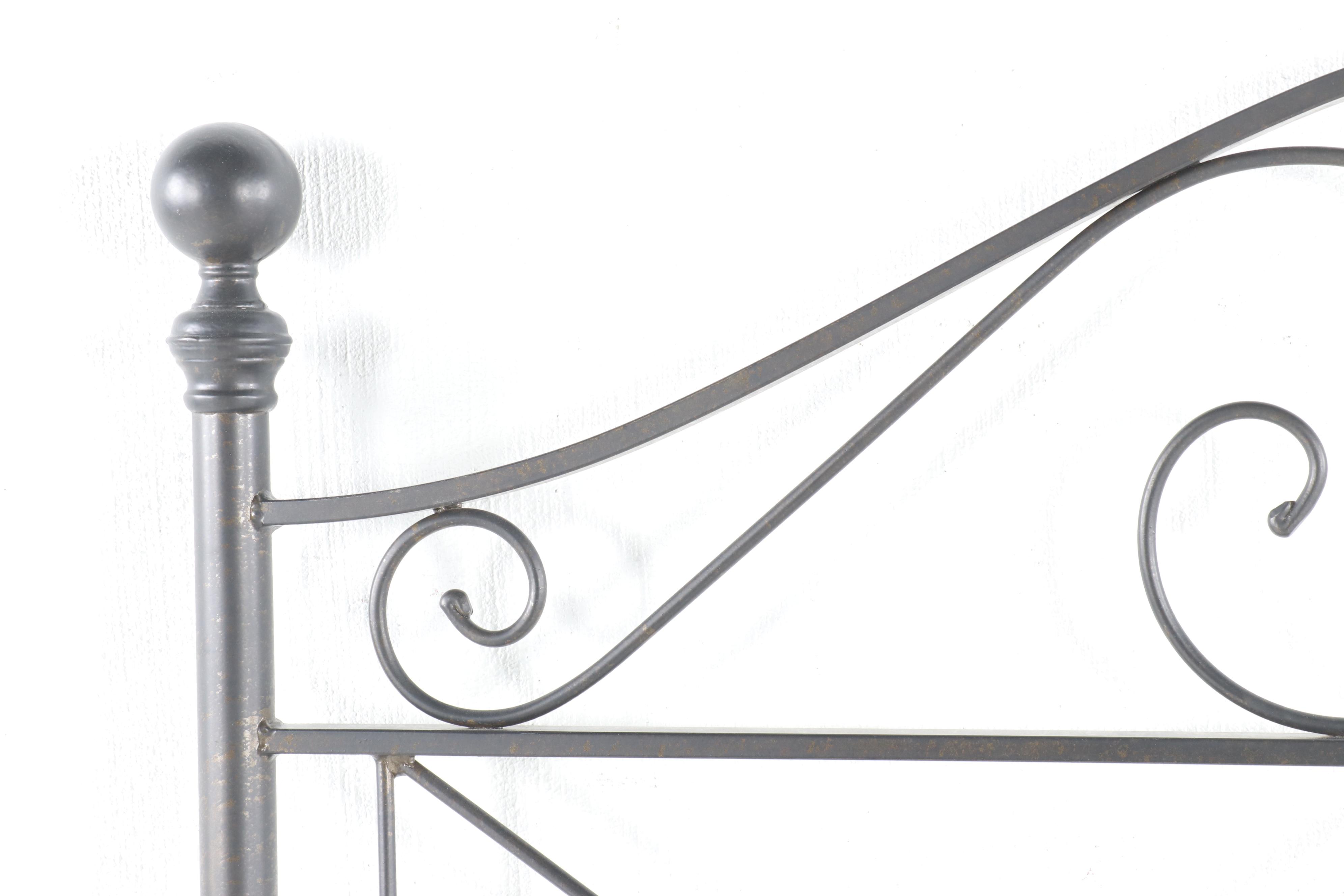 Full Size Iron Bed, Contemporary