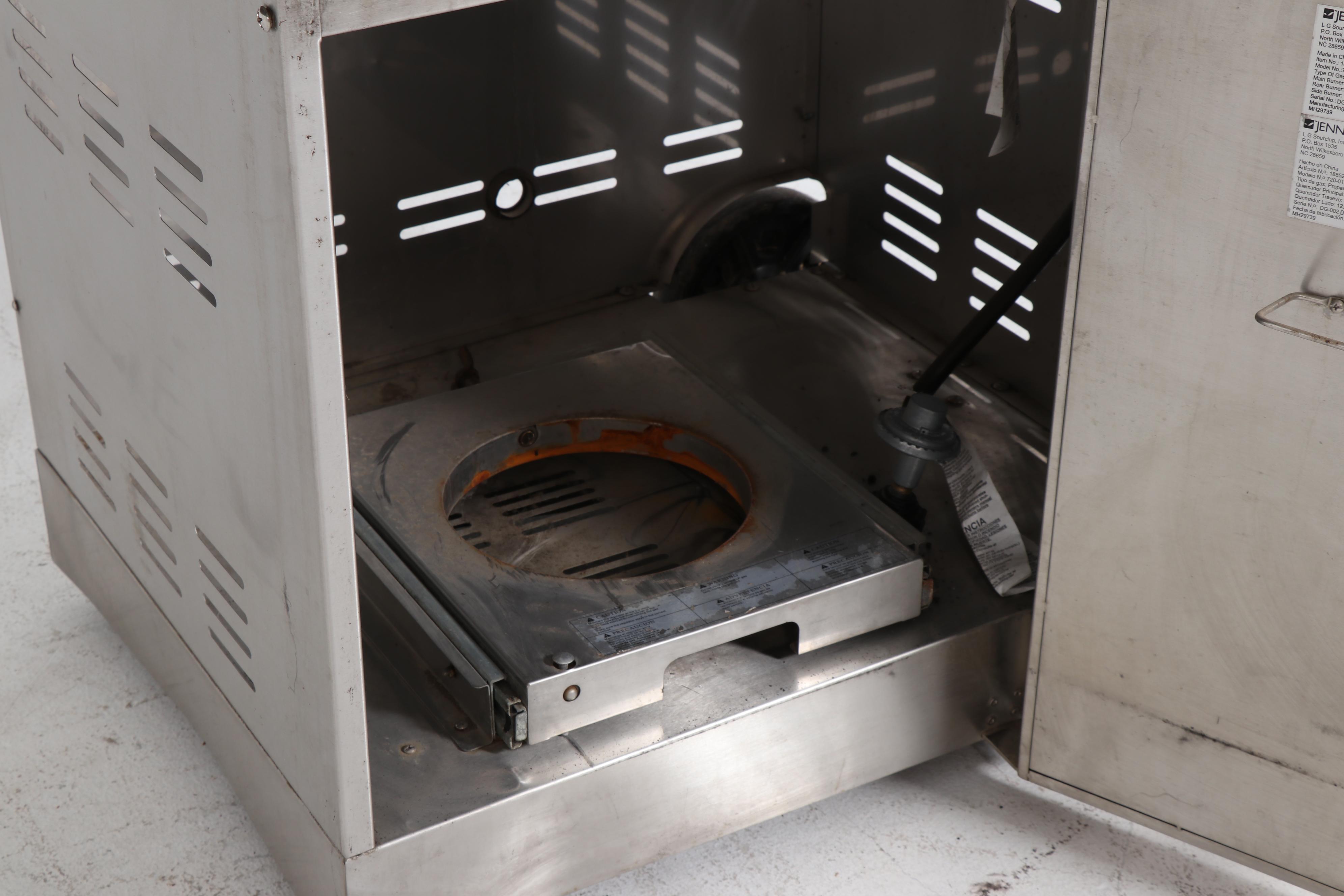 Jenn-Air Stainless Steel Four-Burner Gas Grill