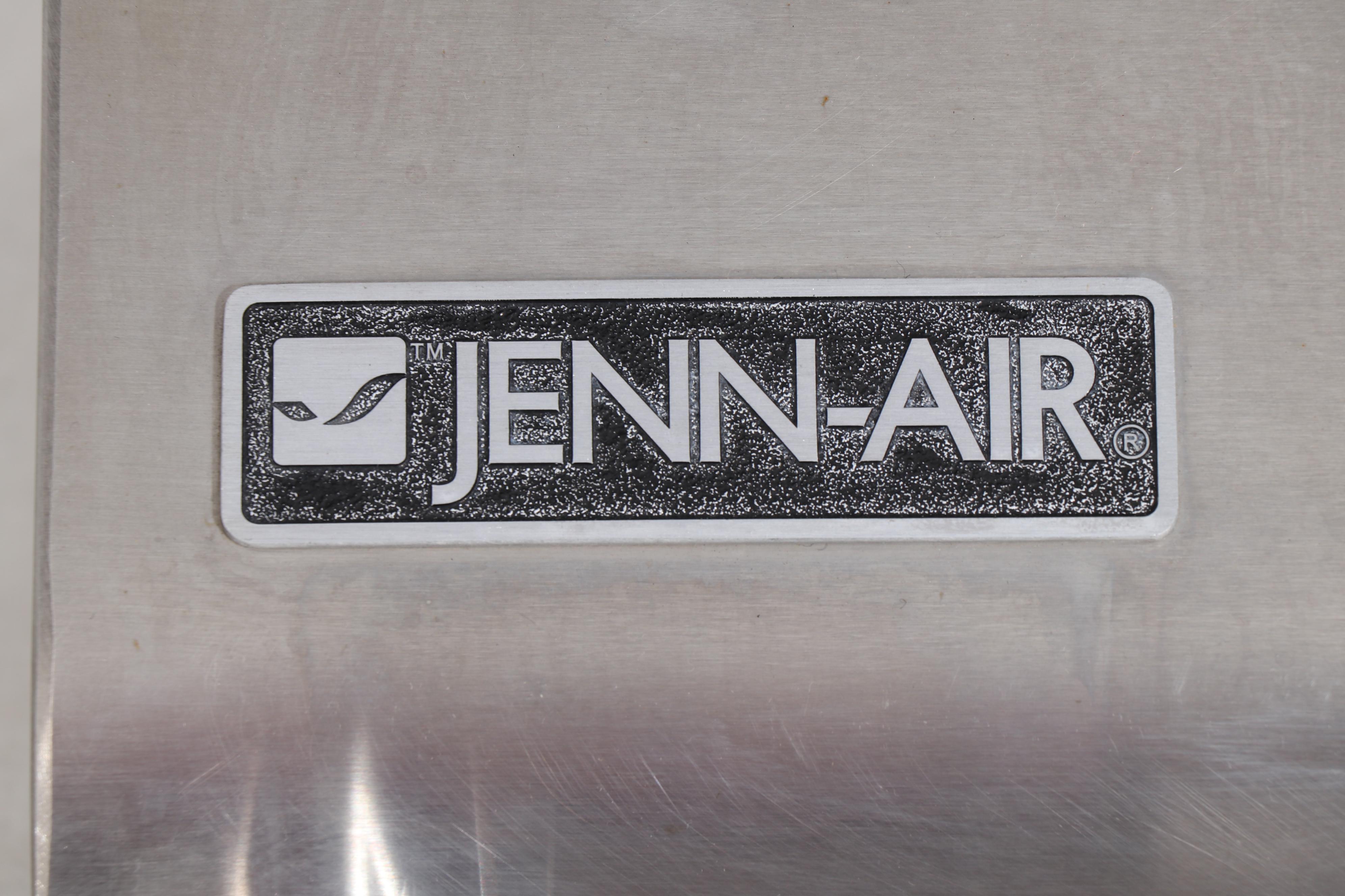 Jenn-Air Stainless Steel Four-Burner Gas Grill