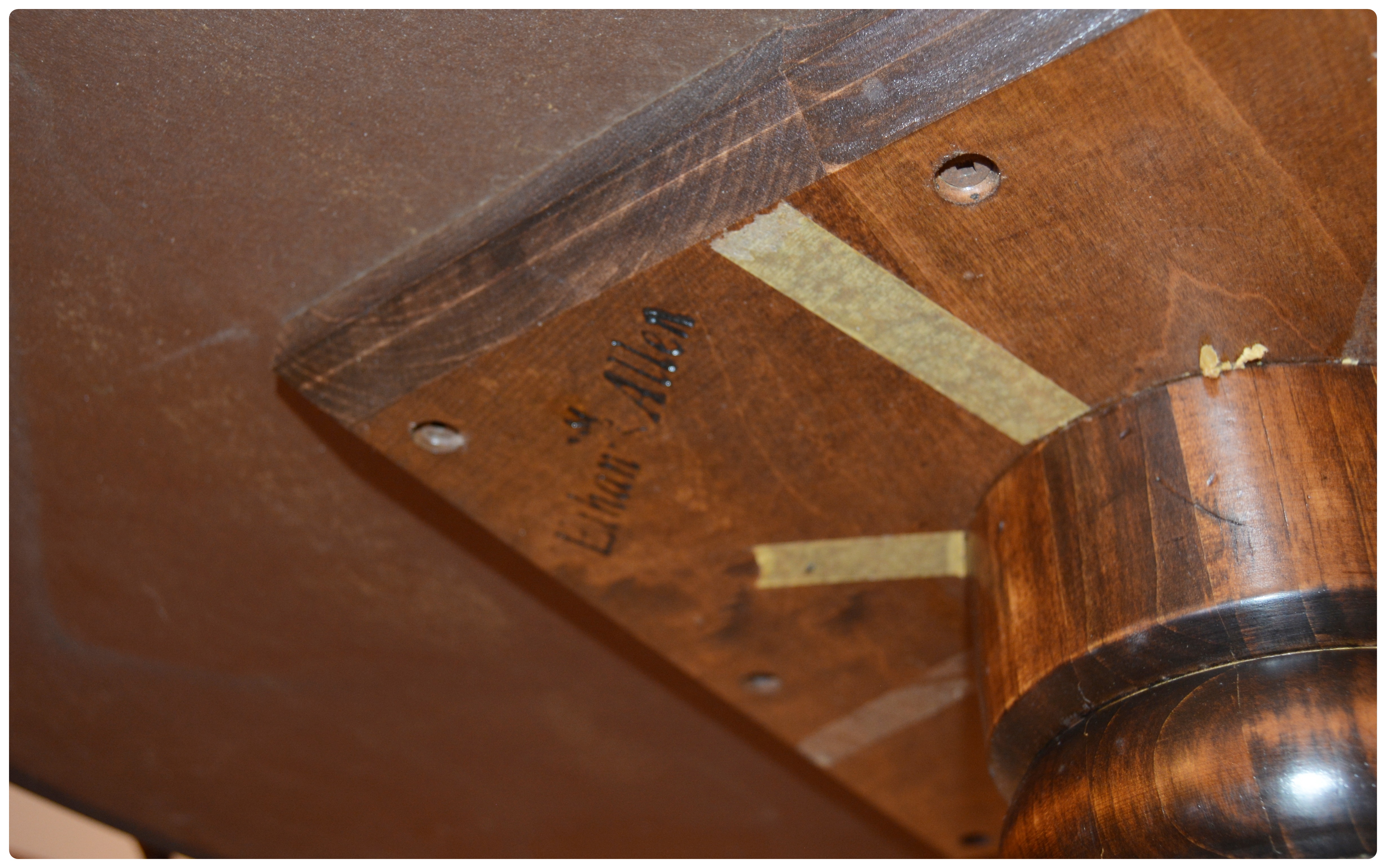 Ethan Allen Colonial Revival Style Pine Dining Table and Chairs, 1970s