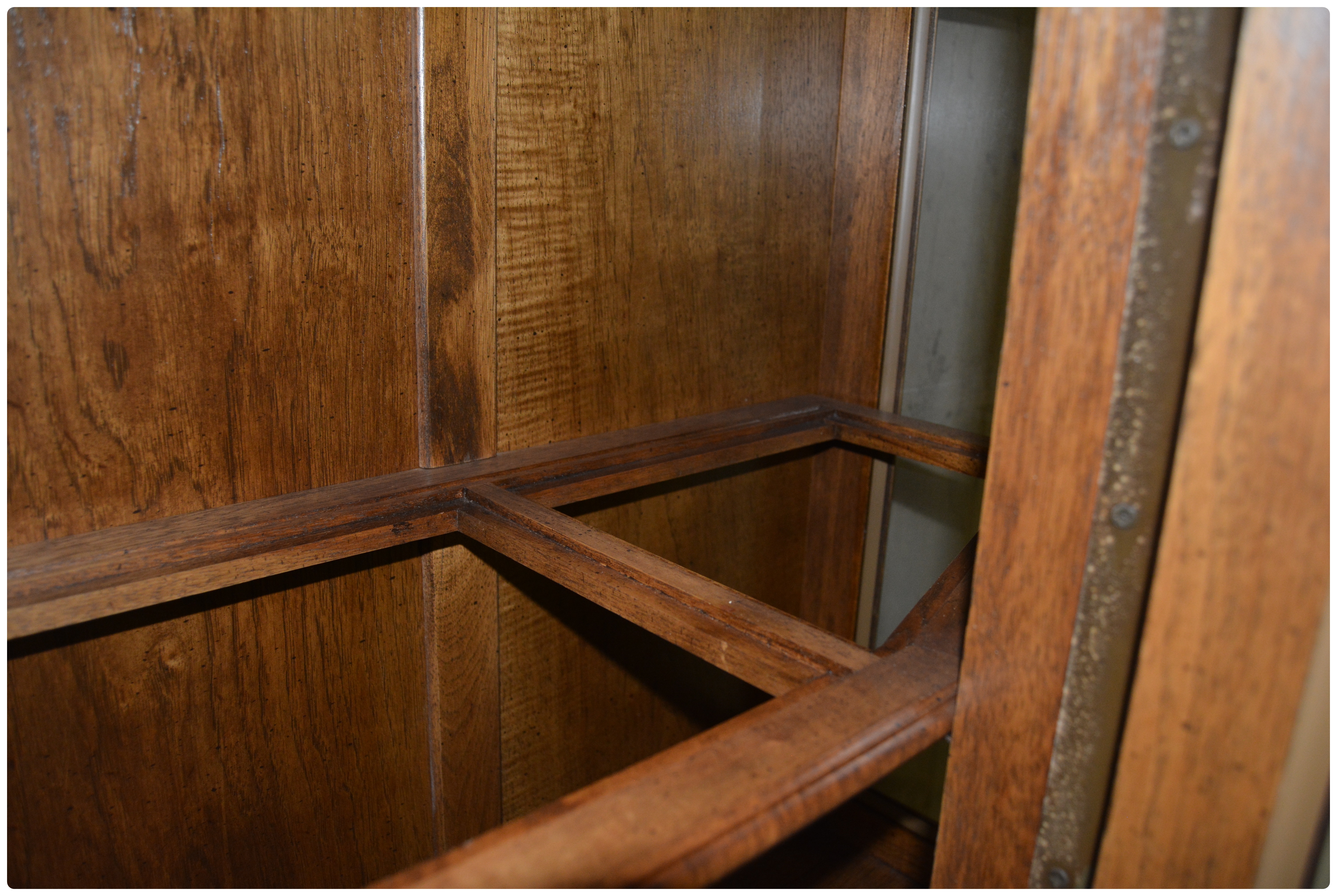 Bernhardt Hibriten Illuminated China Cabinet, 1970s