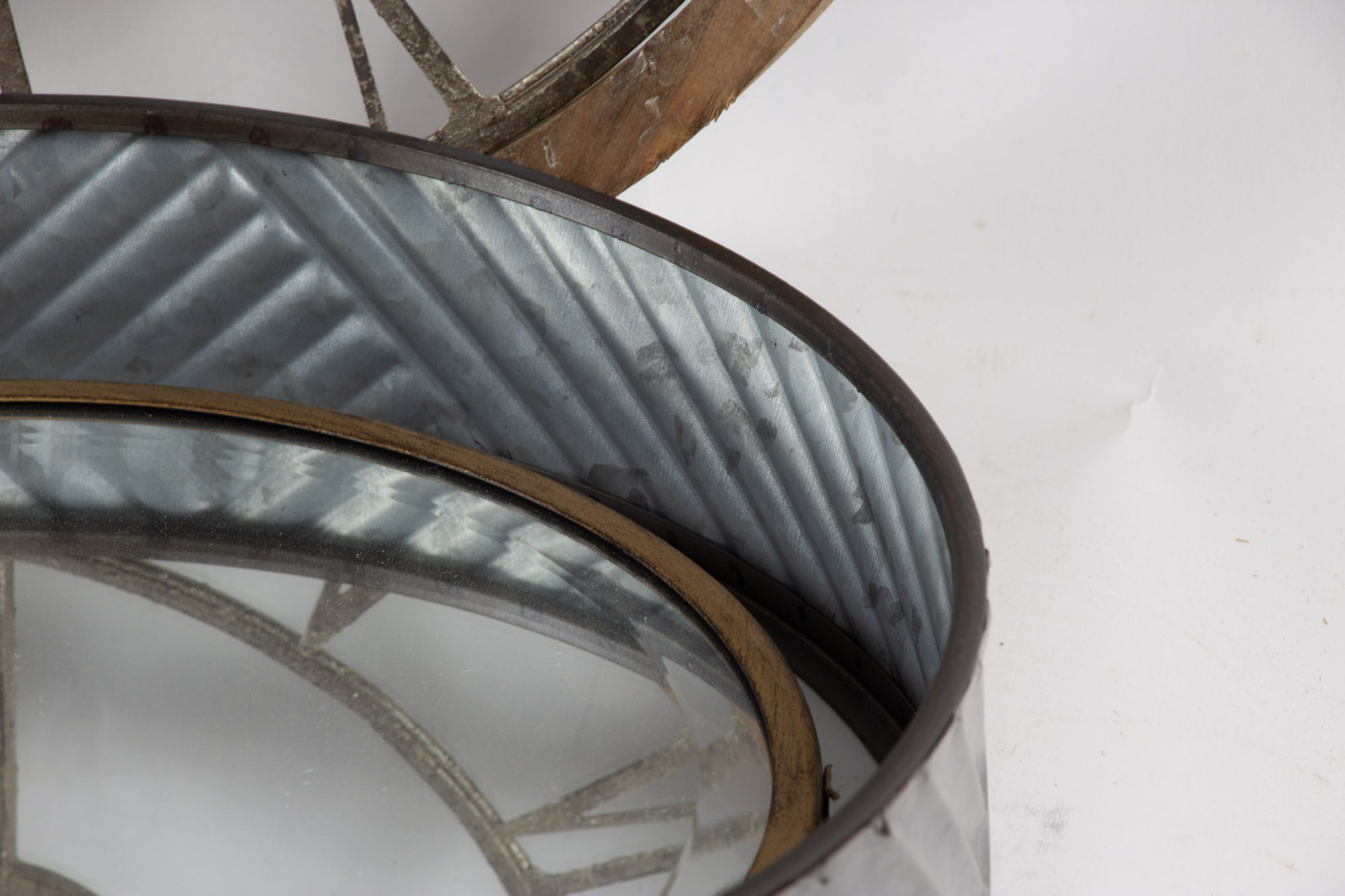 Modern Novelty Clocks and Home Decor