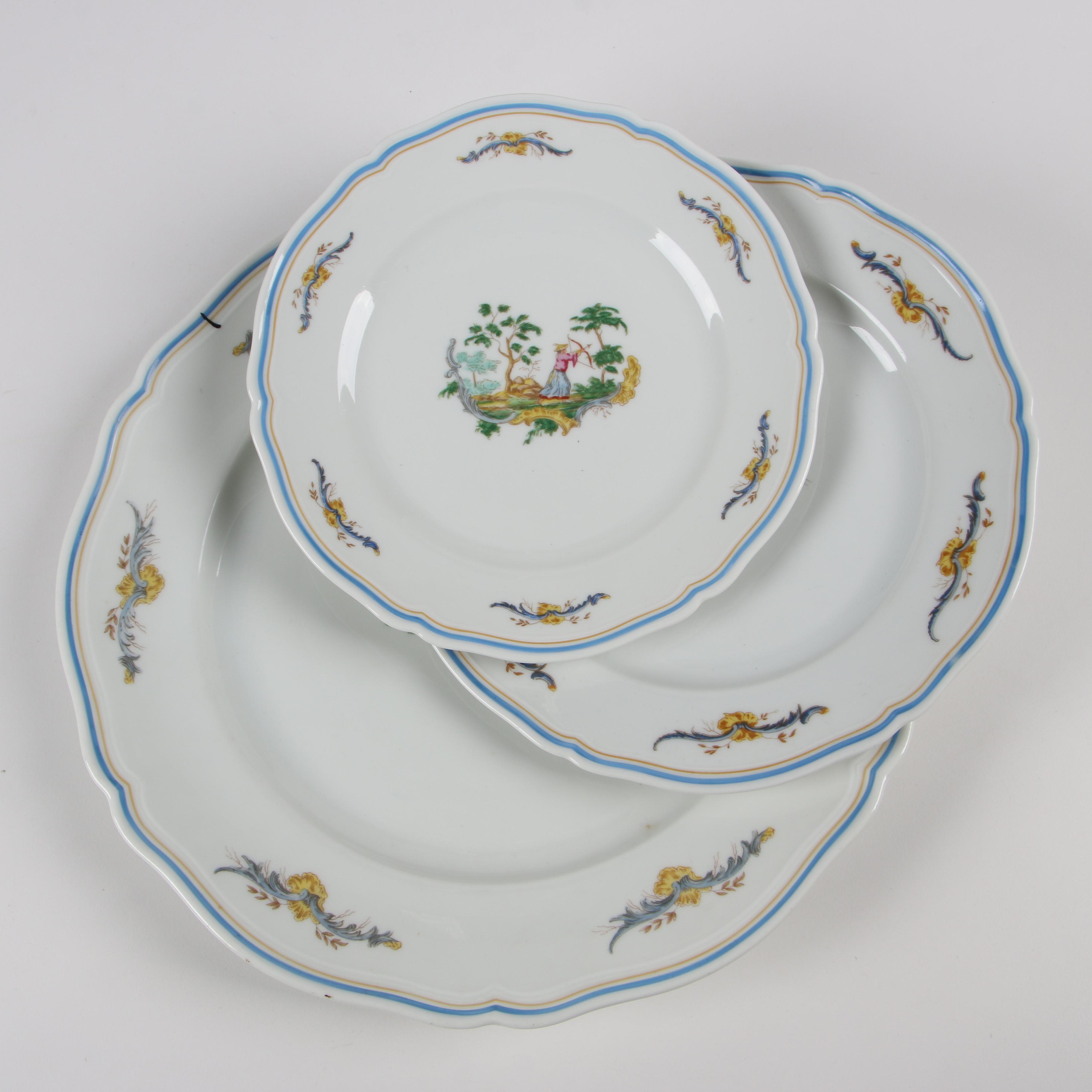 Richard Ginori "Old Chinese" Porcelain Dinnerware