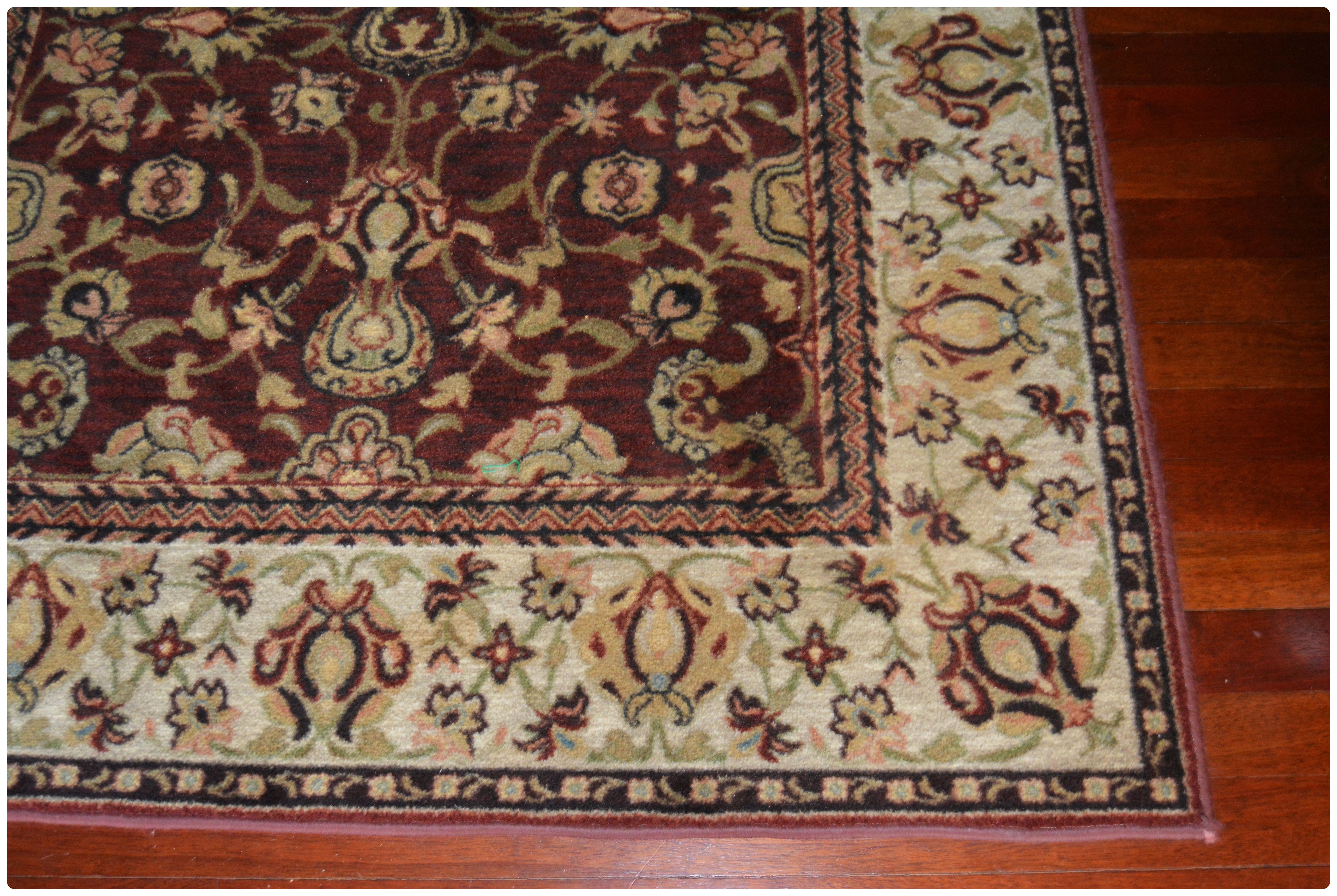 Machine Made Persian Style Wool Area Rug