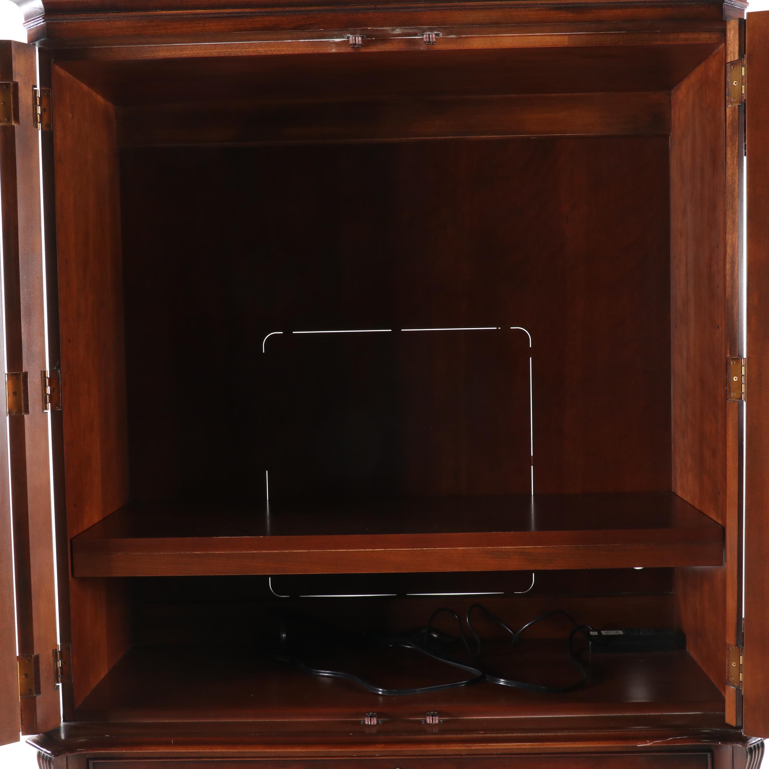 Henredon George III Style Mahogany-Finish Wooden Entertainment Cabinet