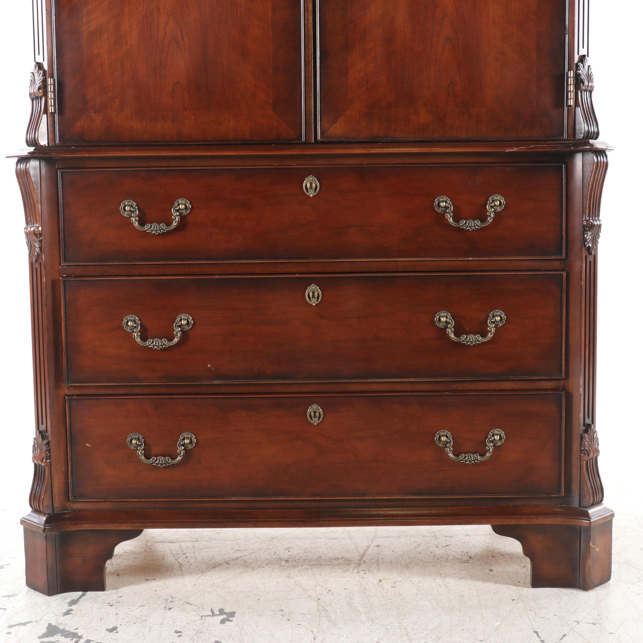 Henredon George III Style Mahogany-Finish Wooden Entertainment Cabinet