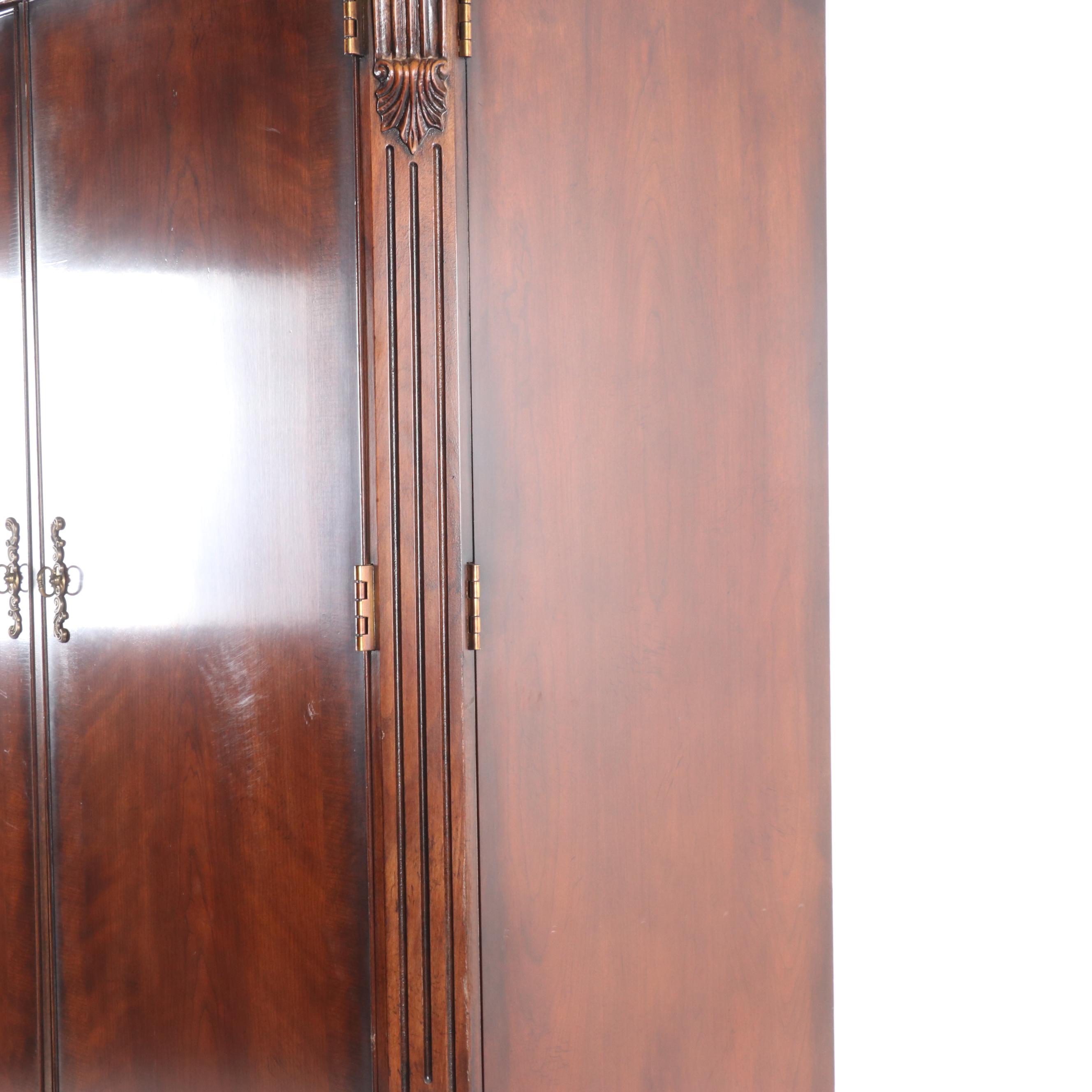 Henredon George III Style Mahogany-Finish Wooden Entertainment Cabinet