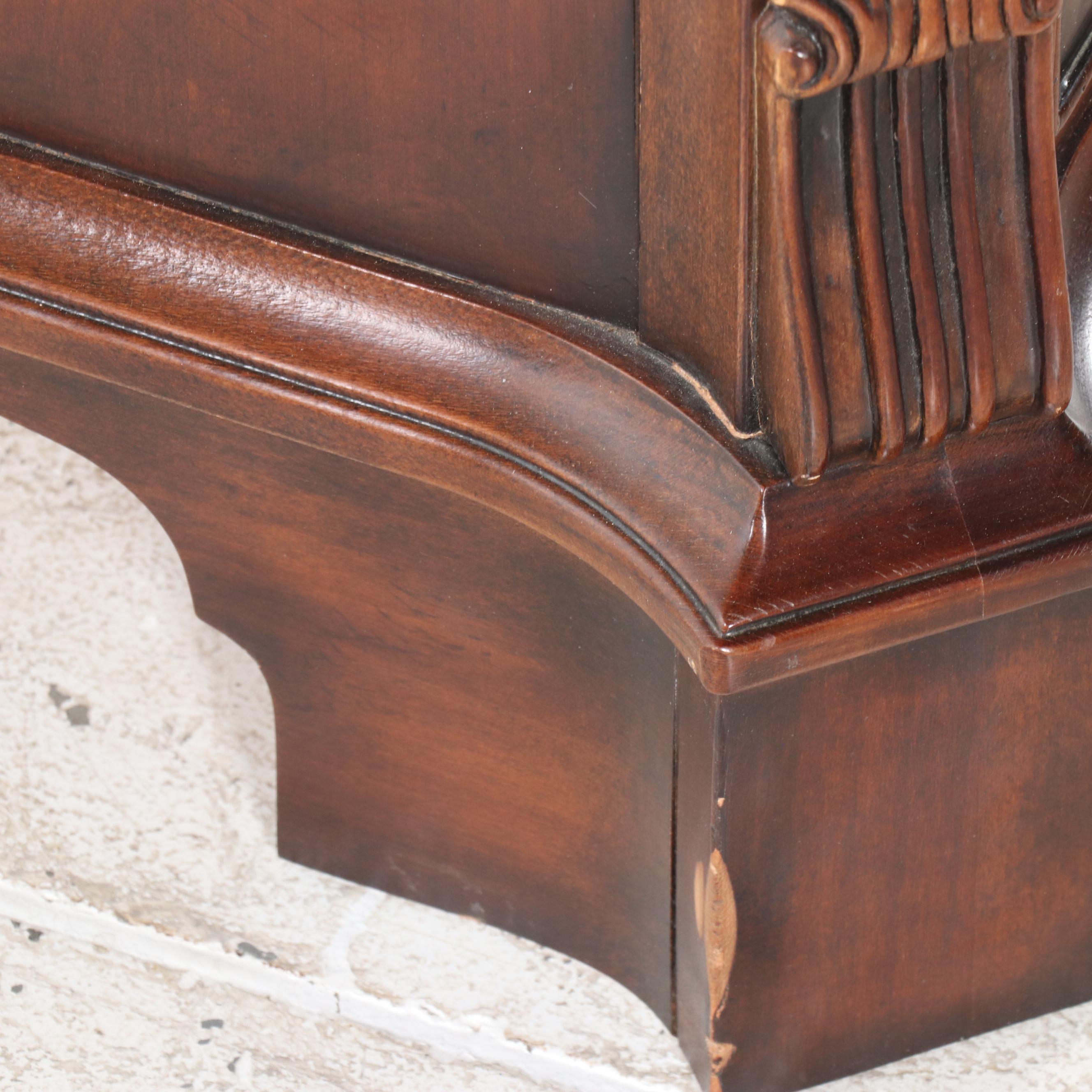 Henredon George III Style Mahogany-Finish Wooden Entertainment Cabinet