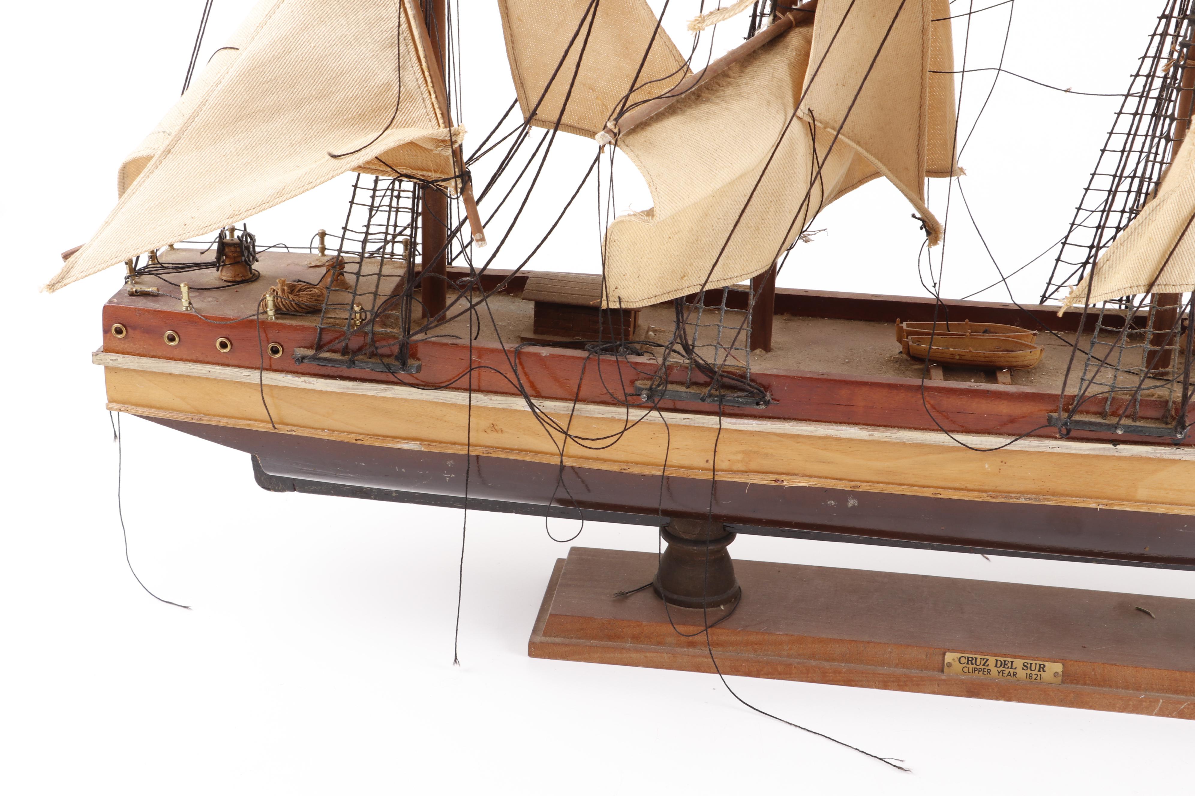 Wooden "Cruz del Sur 1821" Clipper Ship Model