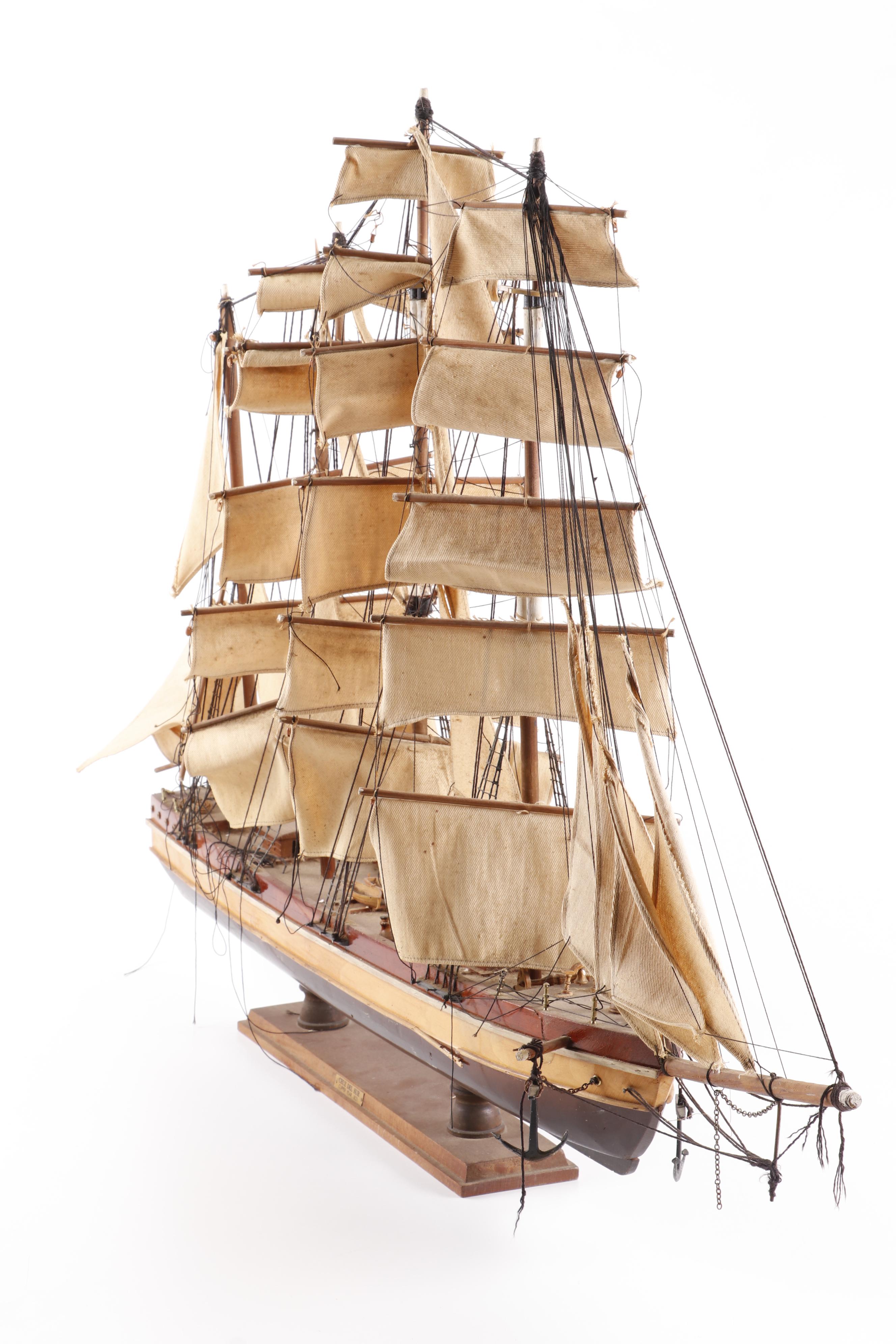 Wooden "Cruz del Sur 1821" Clipper Ship Model