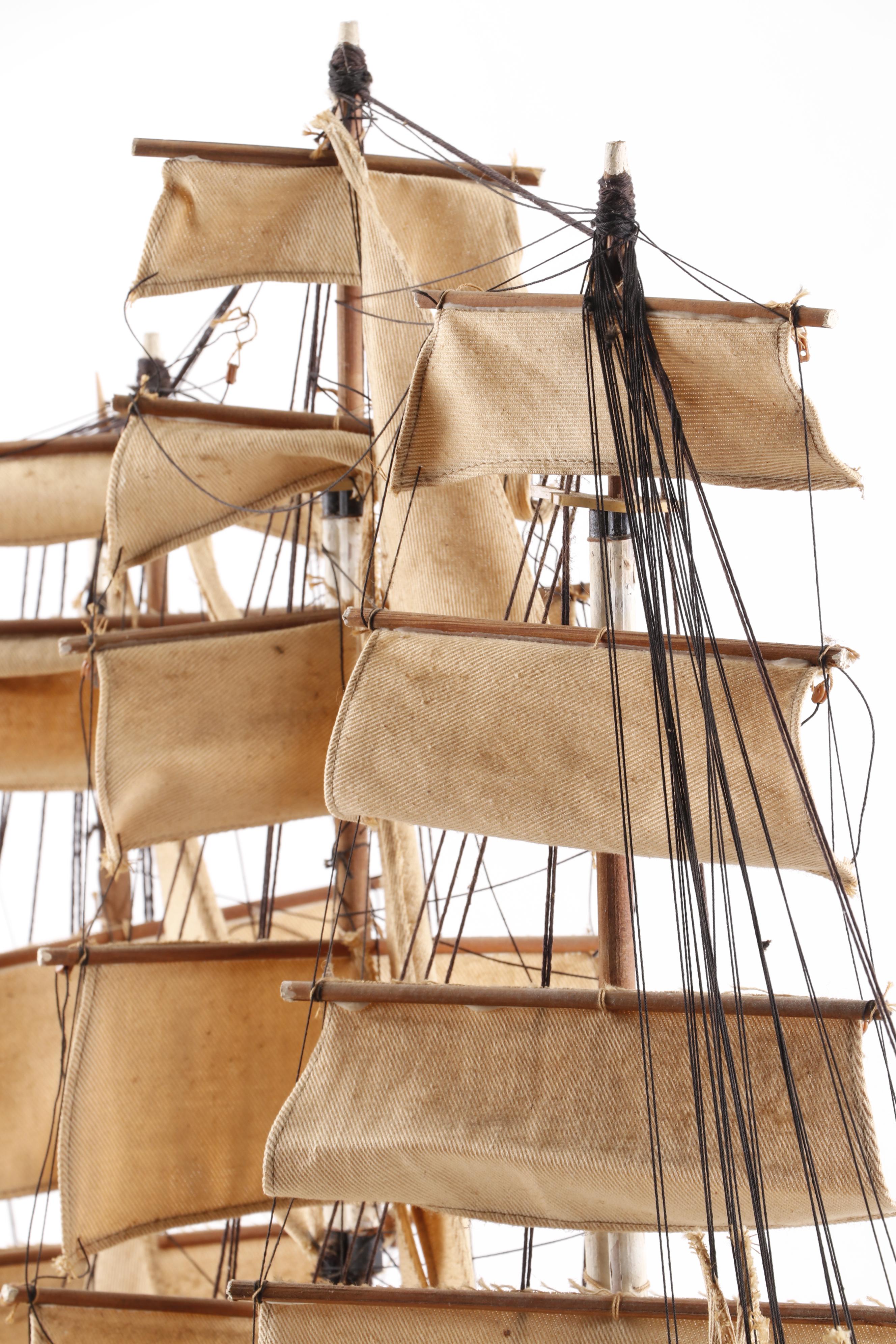 Wooden "Cruz del Sur 1821" Clipper Ship Model