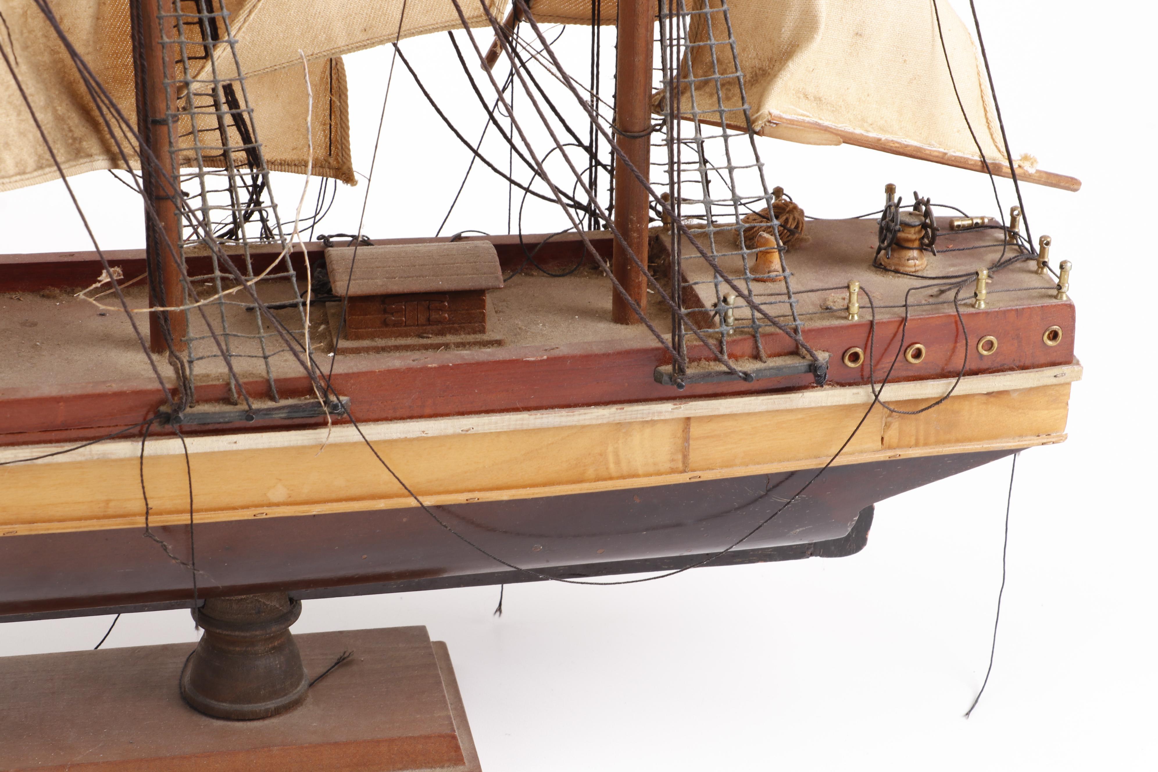 Wooden "Cruz del Sur 1821" Clipper Ship Model