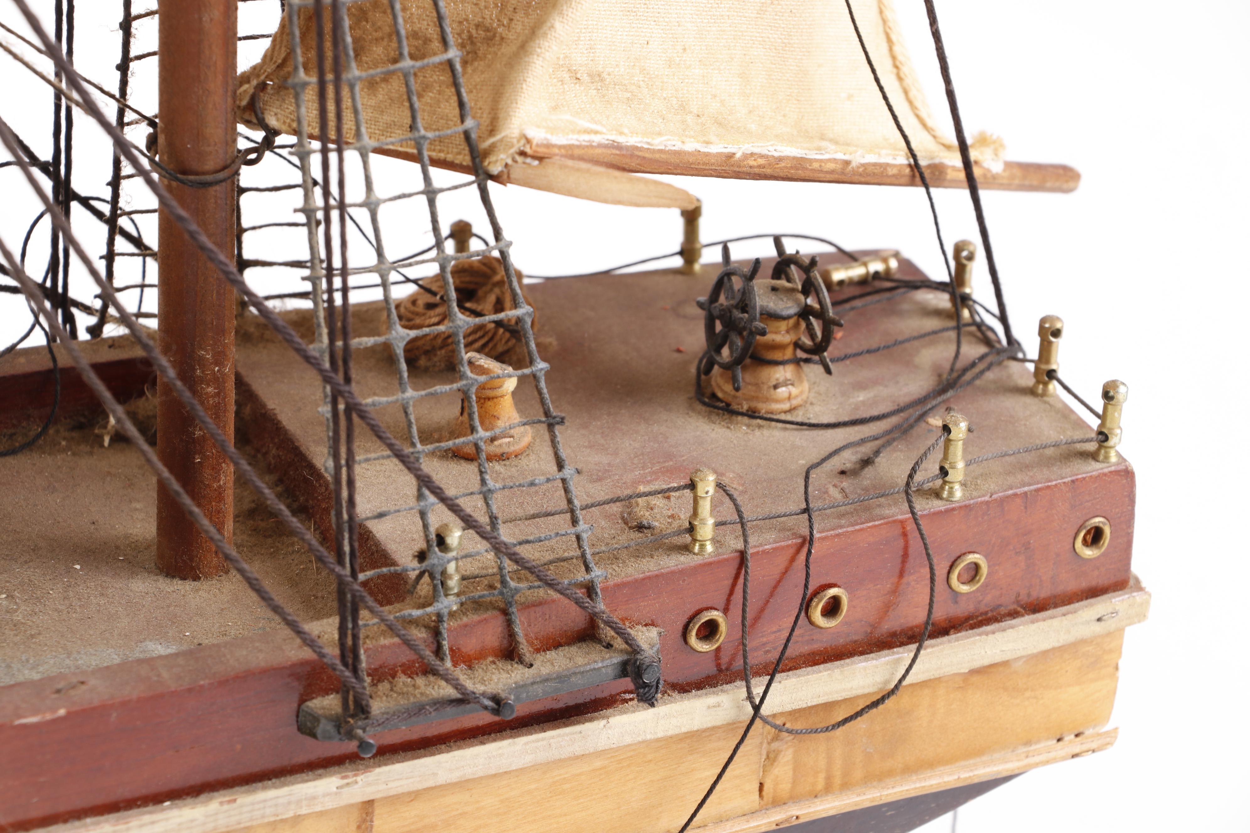Wooden "Cruz del Sur 1821" Clipper Ship Model