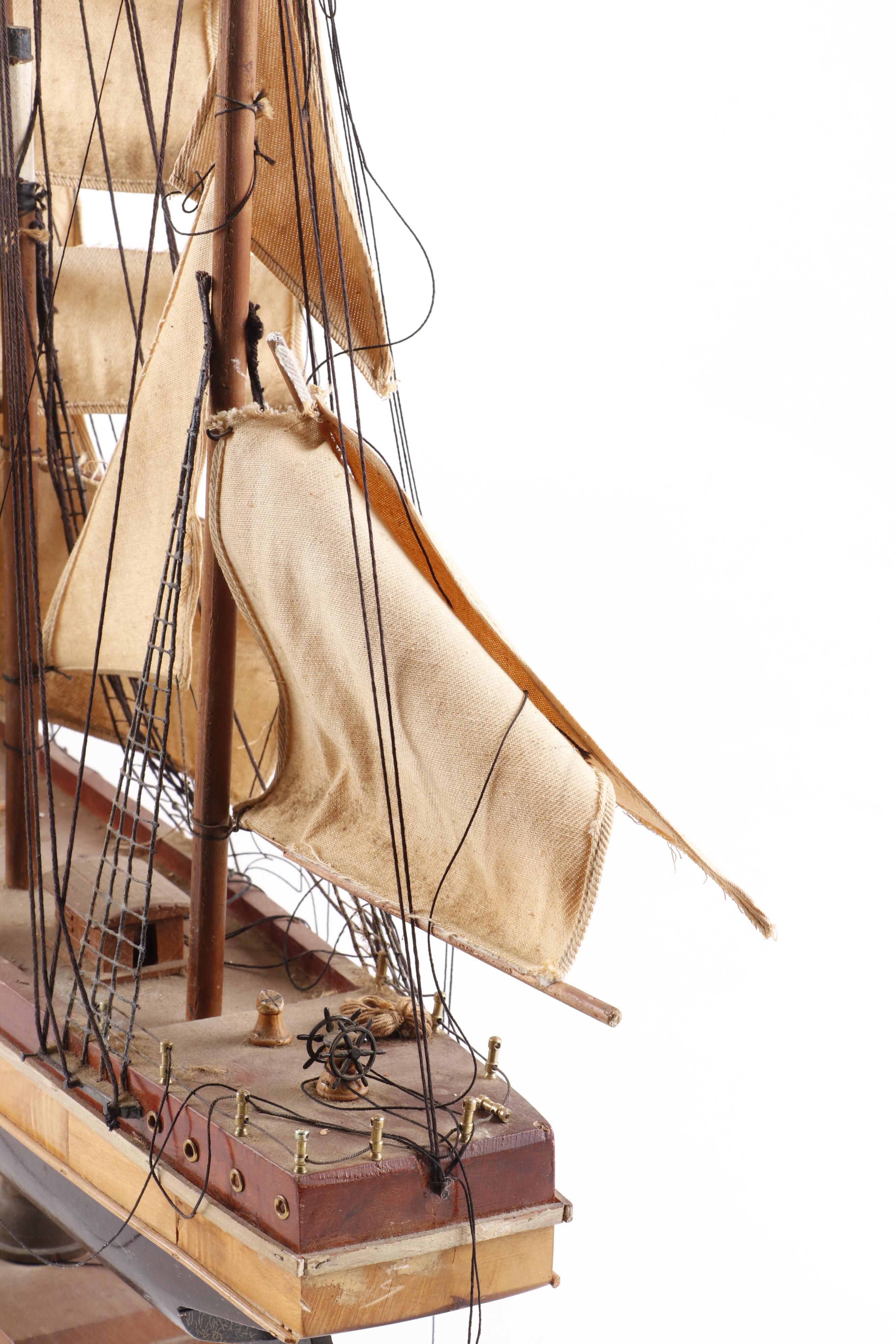 Wooden "Cruz del Sur 1821" Clipper Ship Model