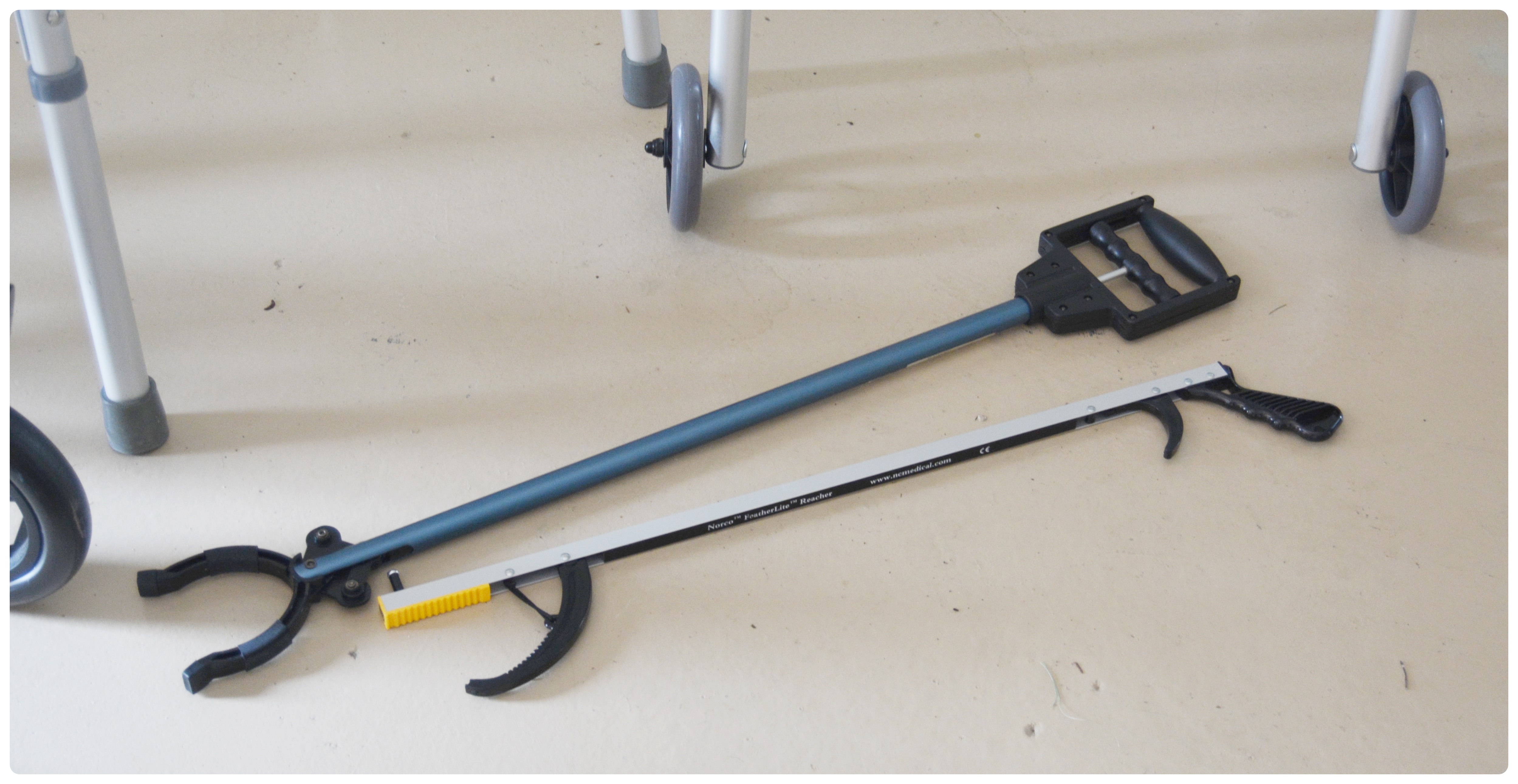 Medline Excel K4QR Lightweight Wheelchair and Walkers