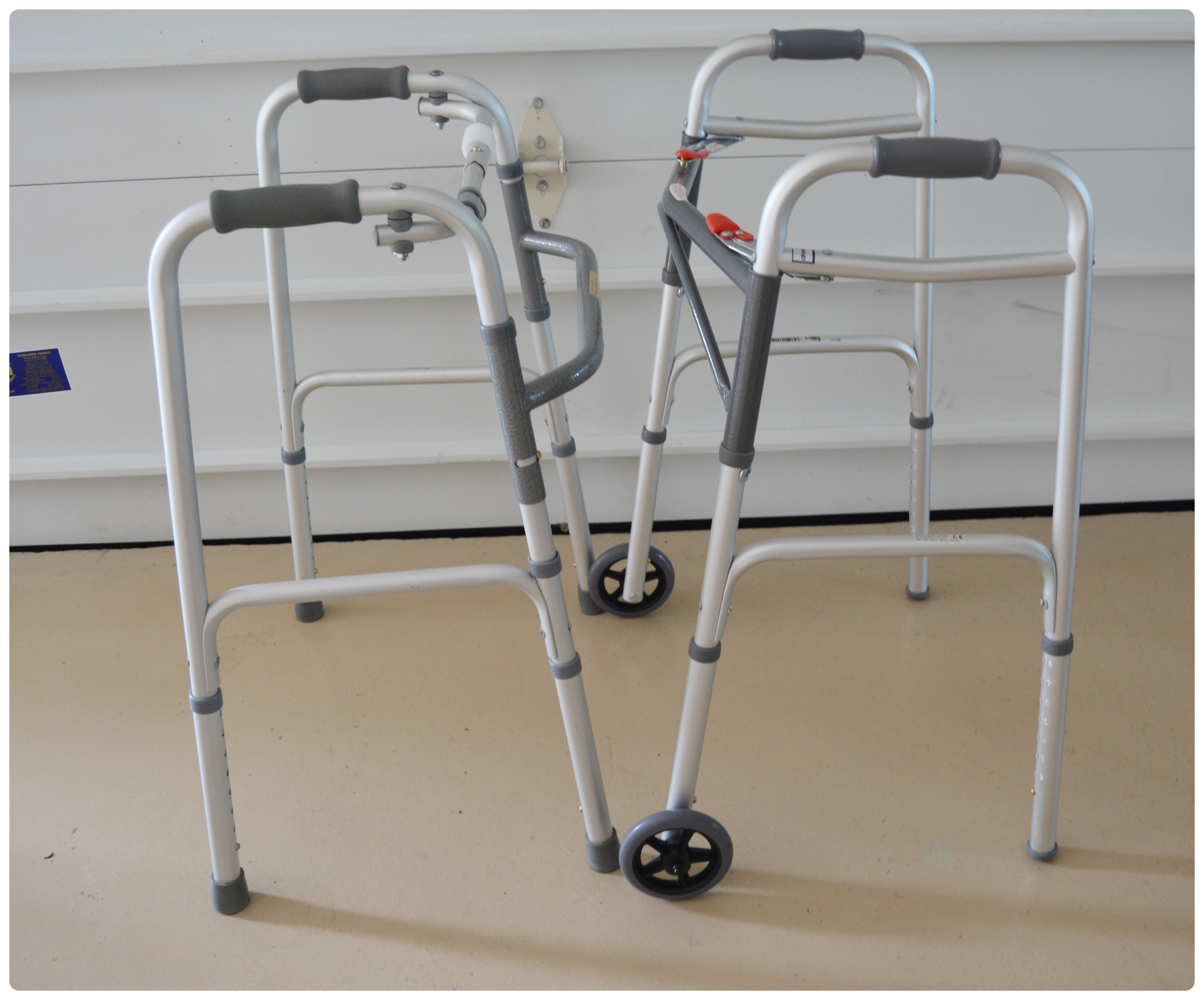 Medline Excel K4QR Lightweight Wheelchair and Walkers