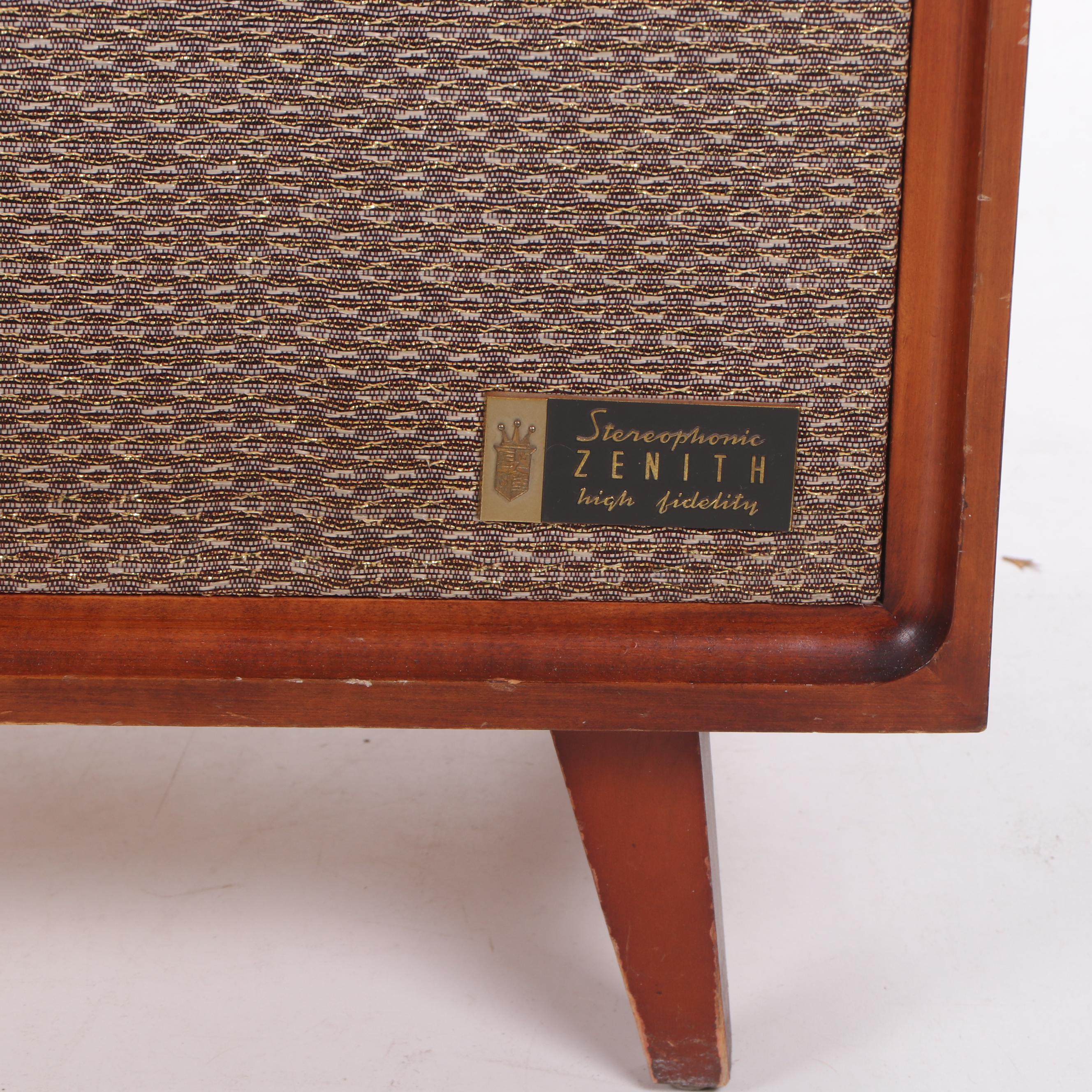 Zenith Stereophonic High Fidelity Console Radio and Turntable, Mid 20th Century