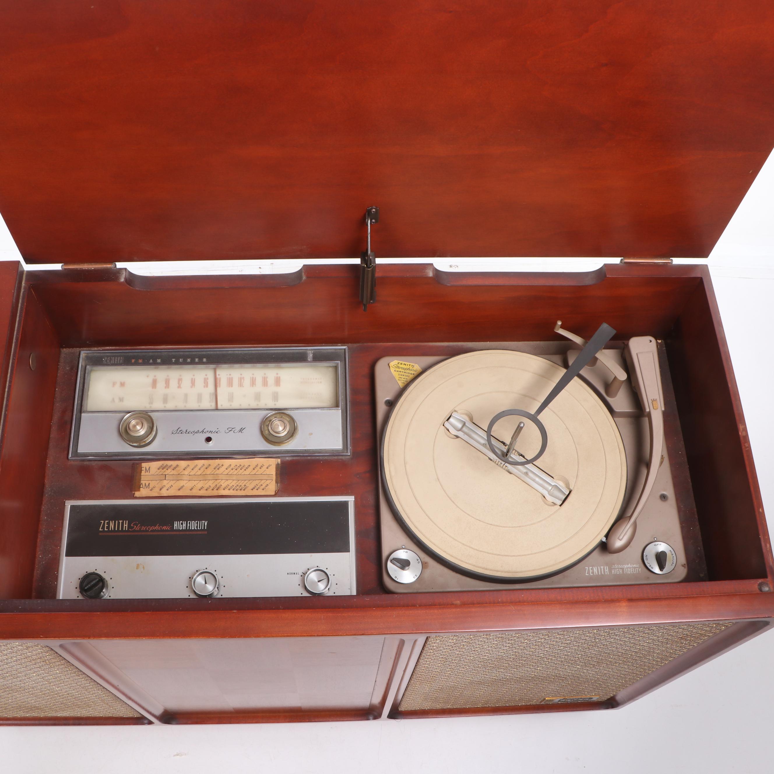 Zenith Stereophonic High Fidelity Console Radio and Turntable, Mid 20th Century