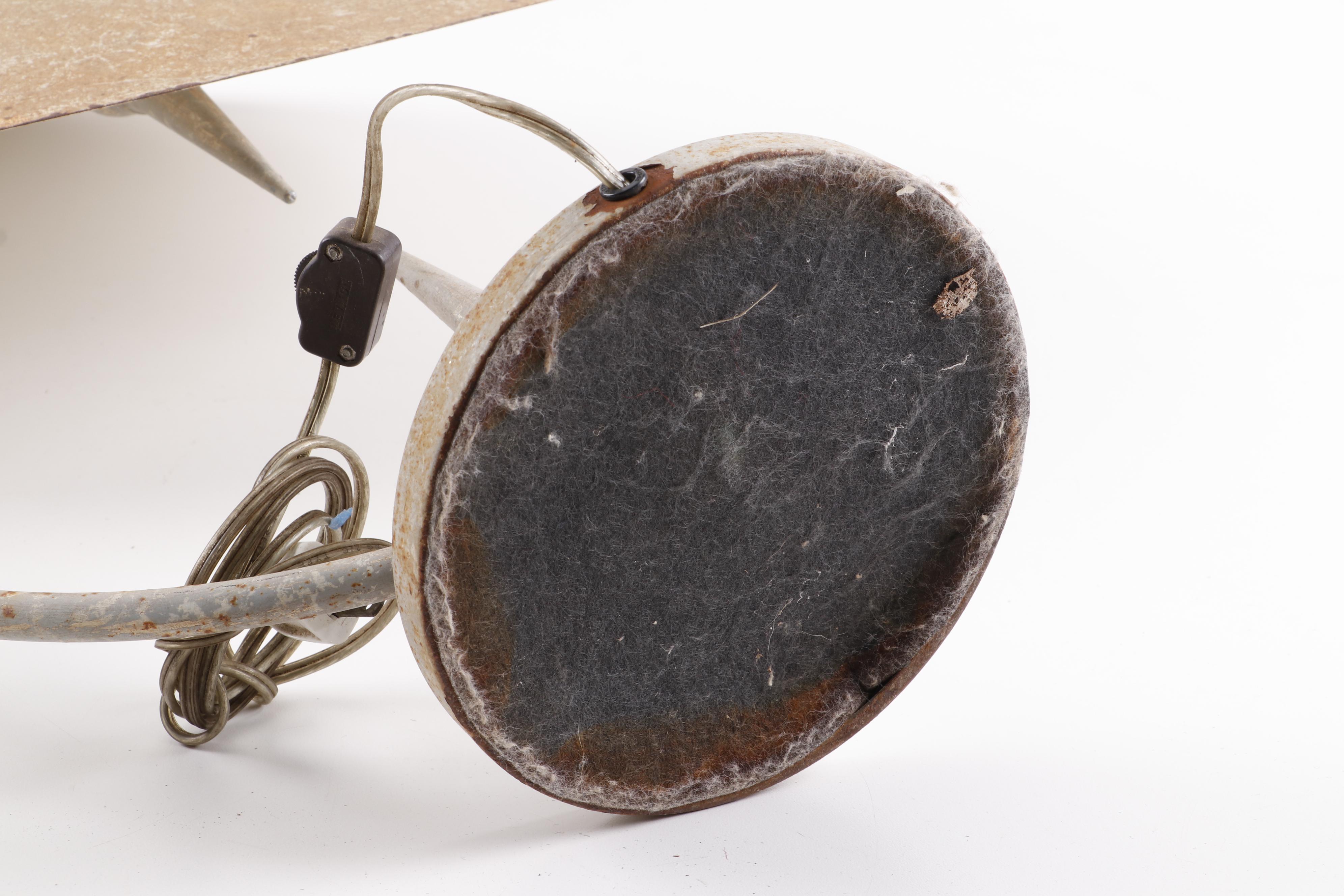 Mid-Century Modern Saucer Table Lamp