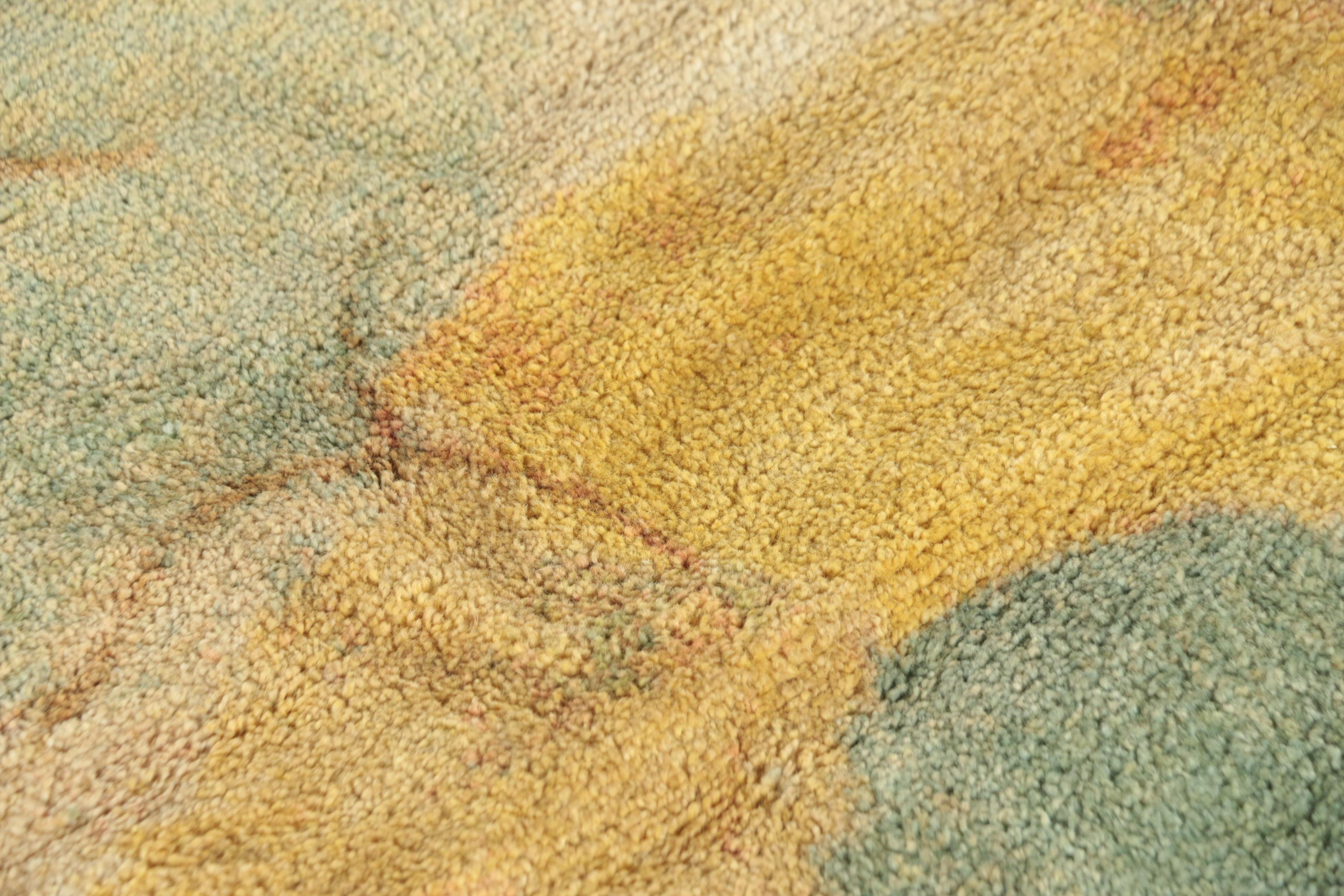 Machine Made Mohawk Home "Wildflower" Area Rug EBTH