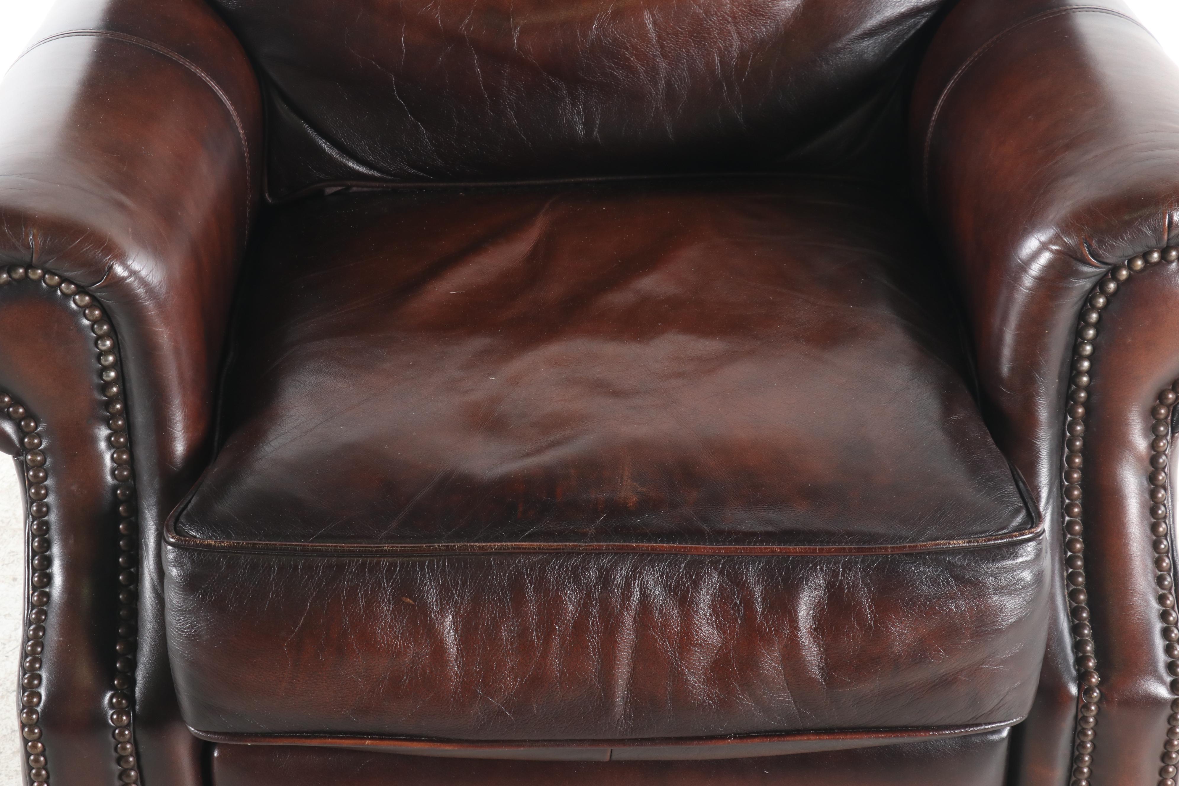 Contemporary Haverty's Leather Recliner