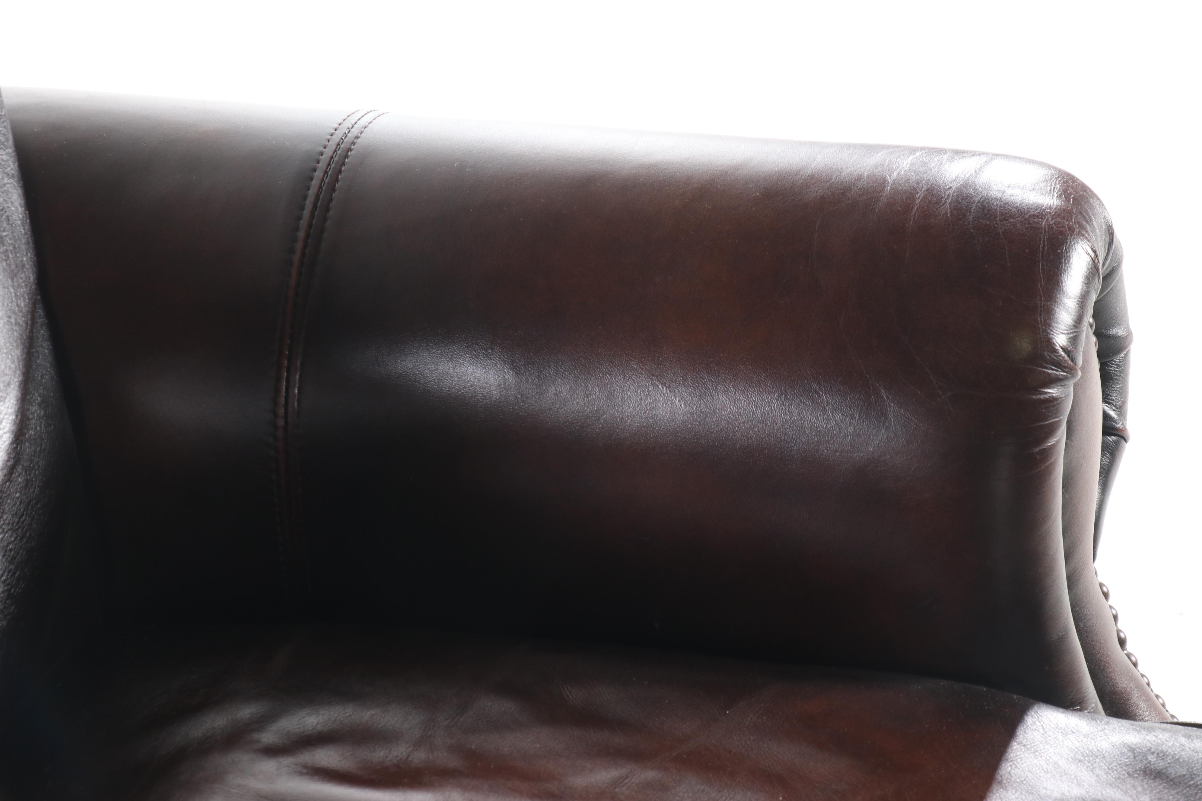 Contemporary Haverty's Leather Recliner
