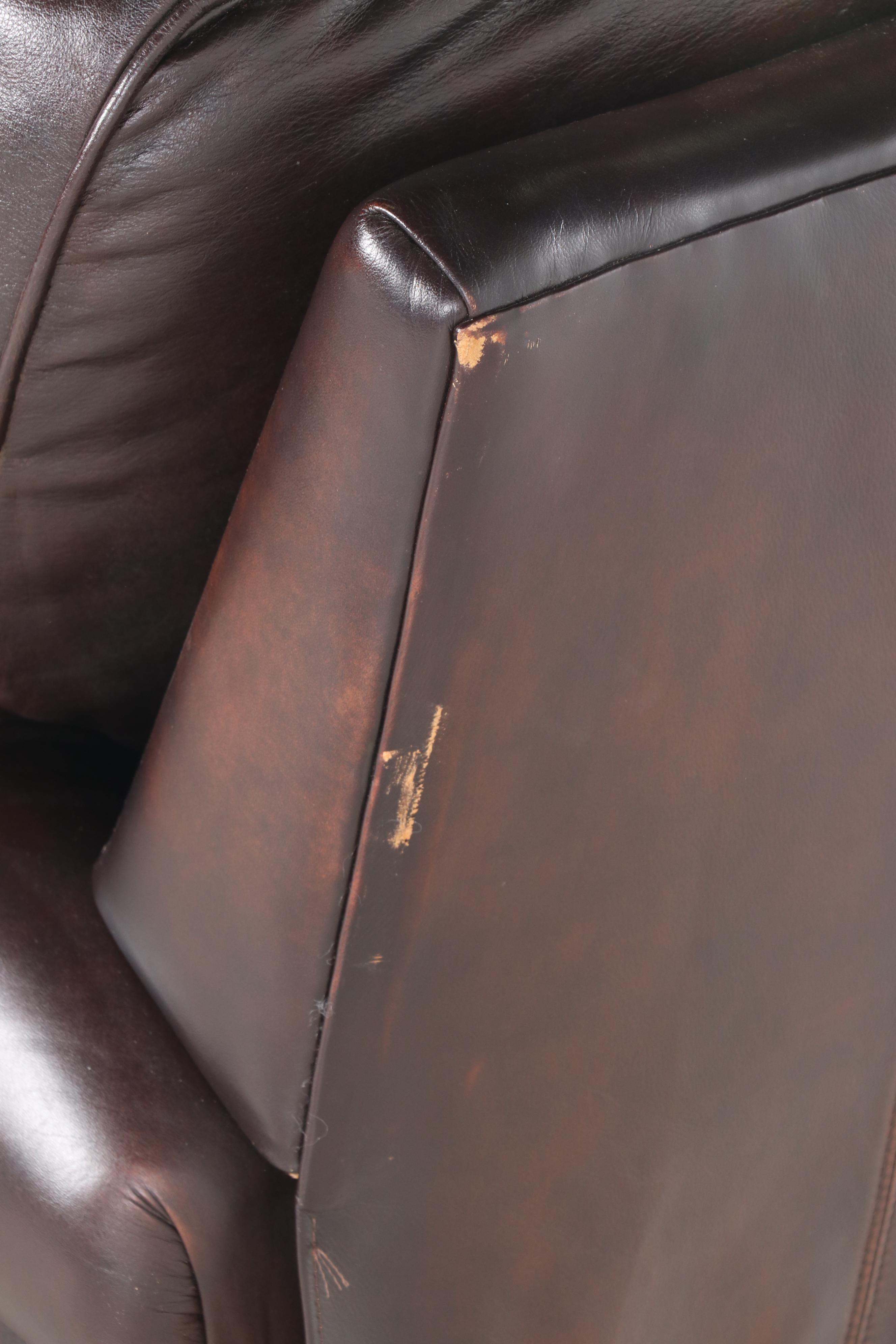 Contemporary Haverty's Leather Recliner
