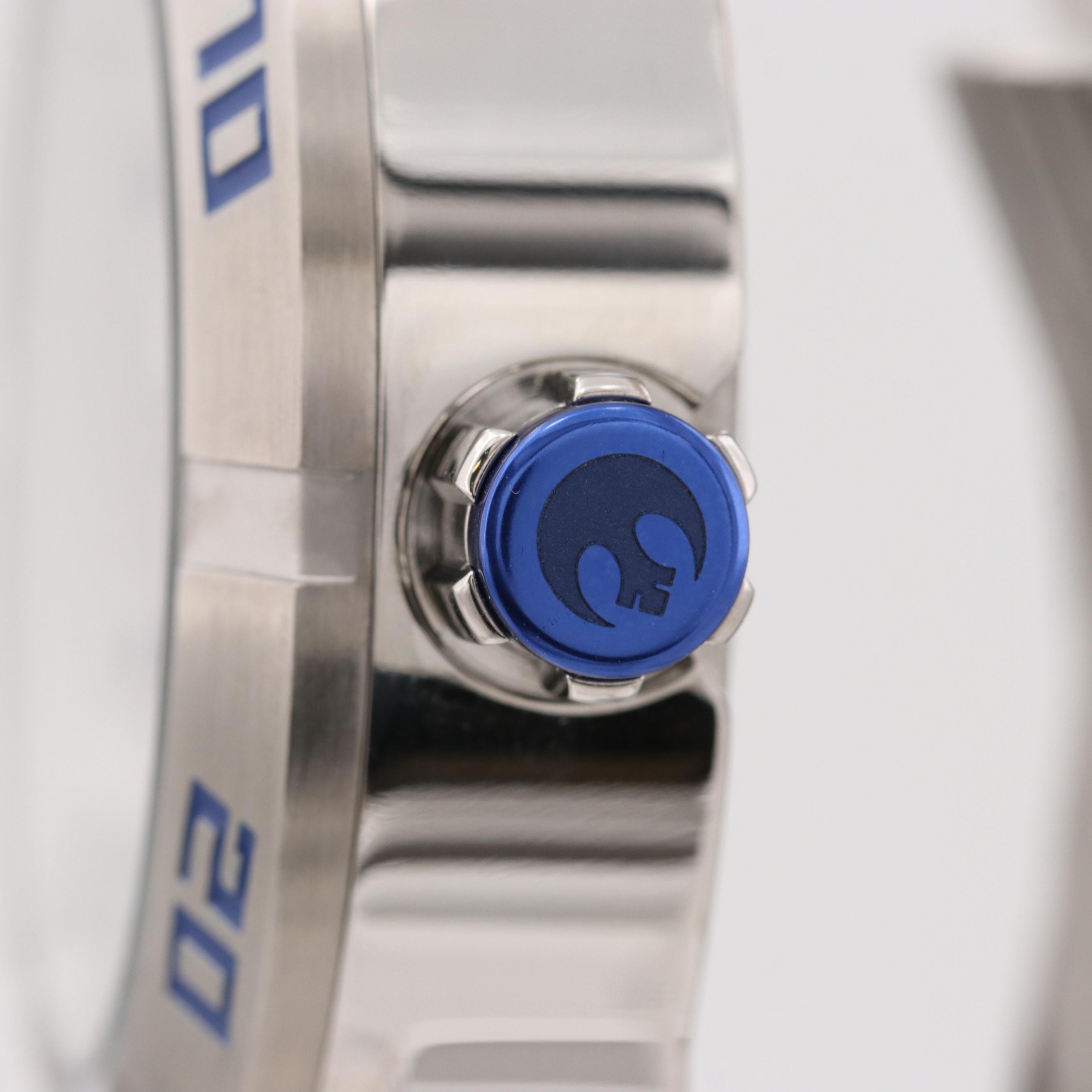 Invicta Star Wars R2-D2 Limited Edition Automatic Watch