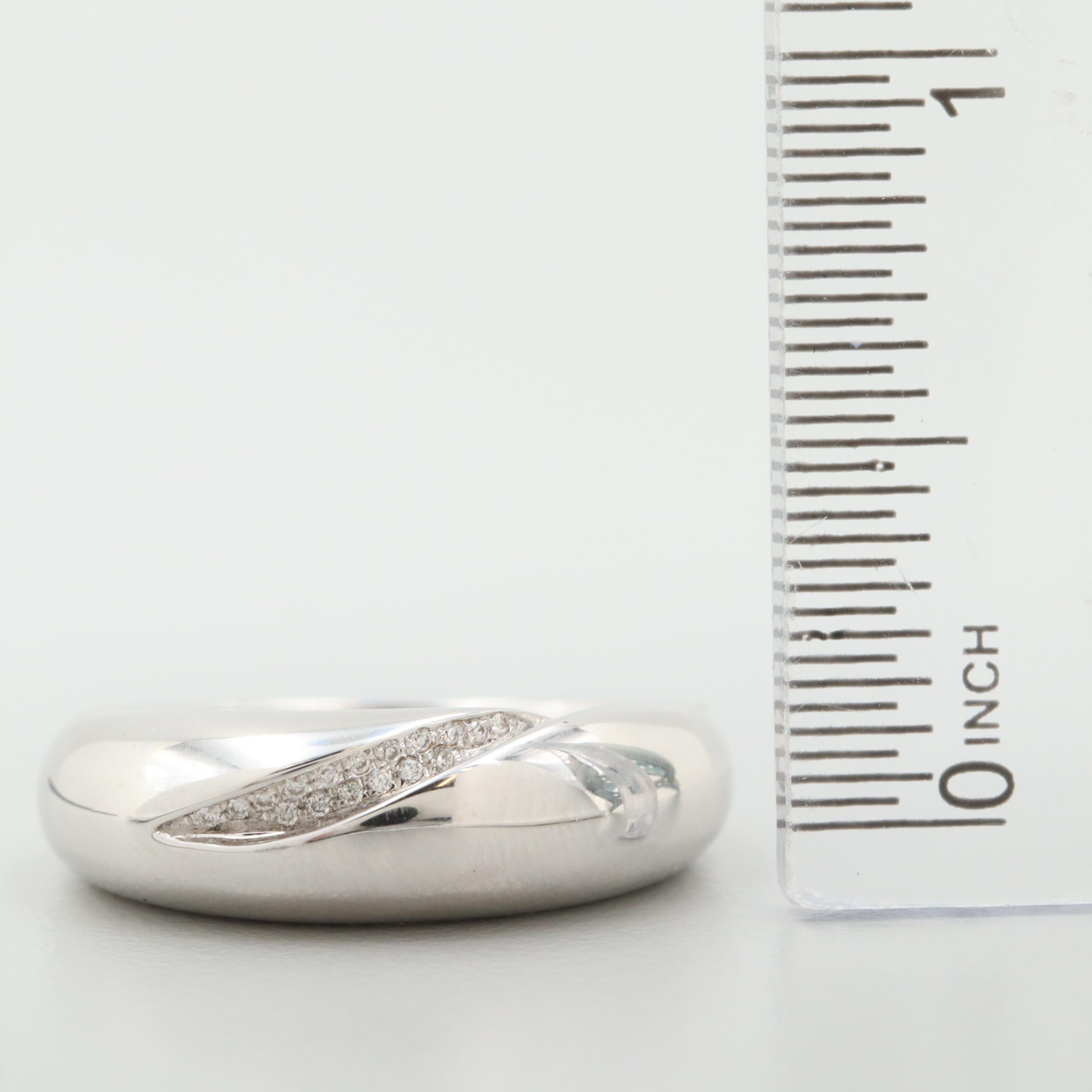 Movado 18K White Gold Diamond Ring Including Box and Case