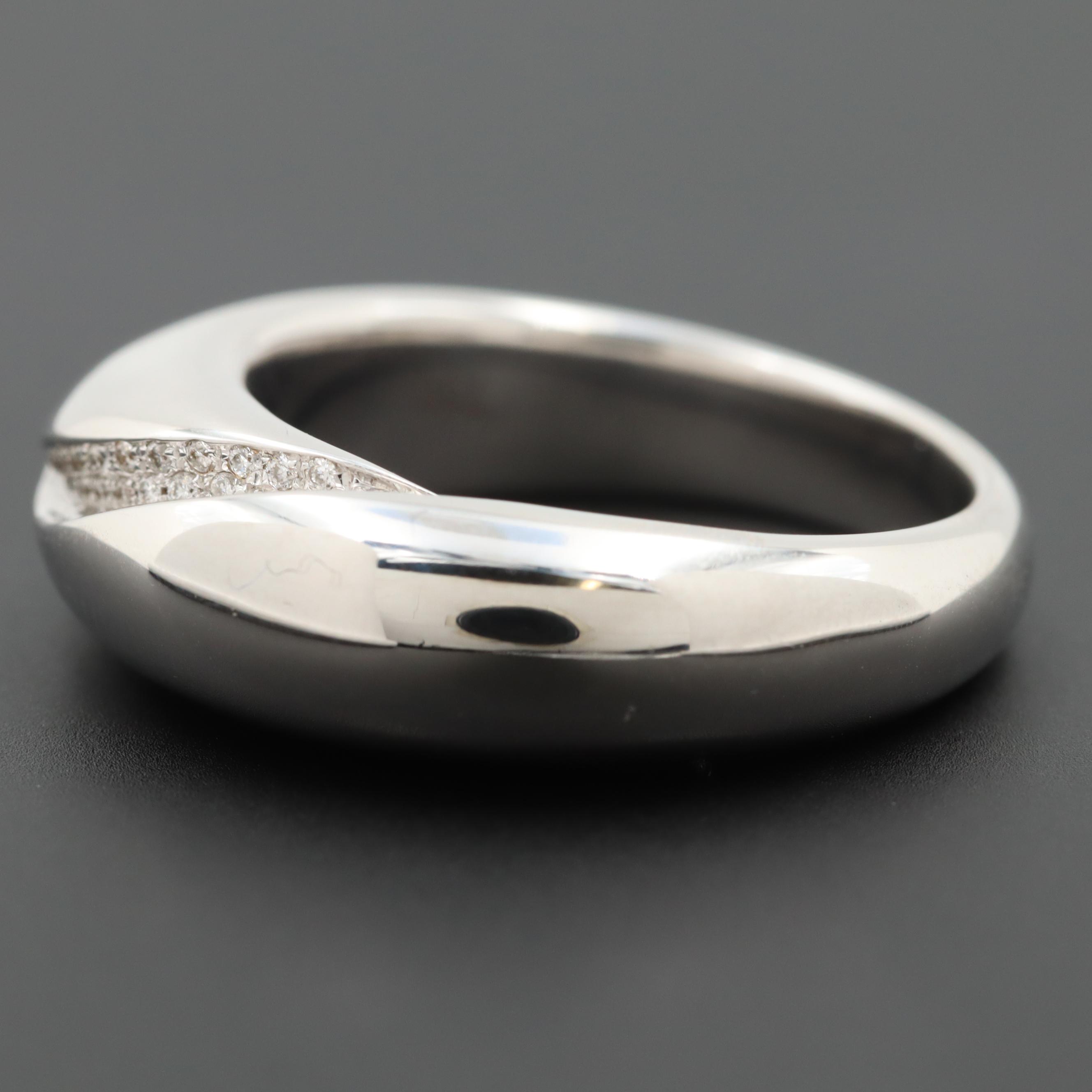 Movado 18K White Gold Diamond Ring Including Box and Case