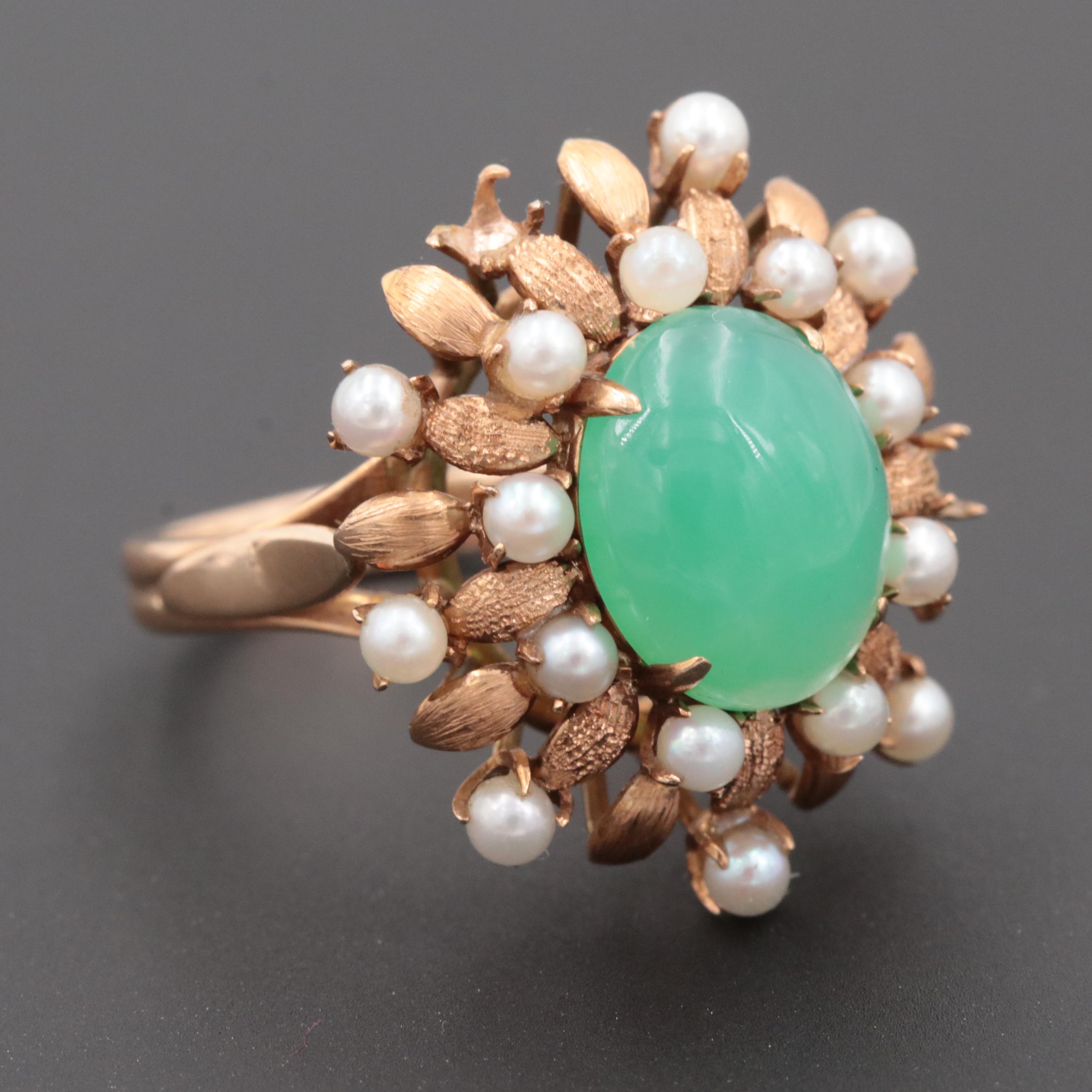 Retro Period 14K Yellow Gold Chalcedony and Cultured Pearl Ring
