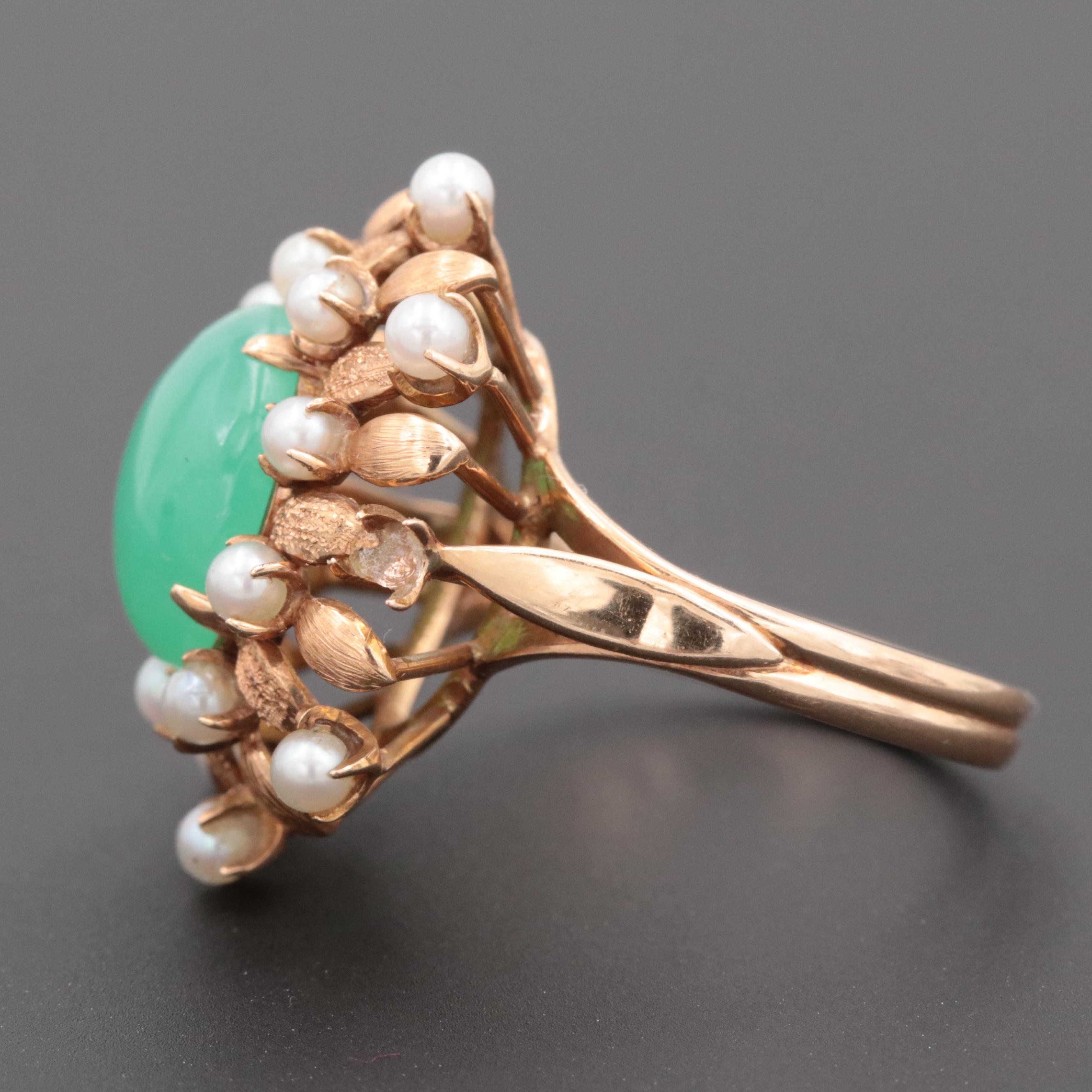 Retro Period 14K Yellow Gold Chalcedony and Cultured Pearl Ring