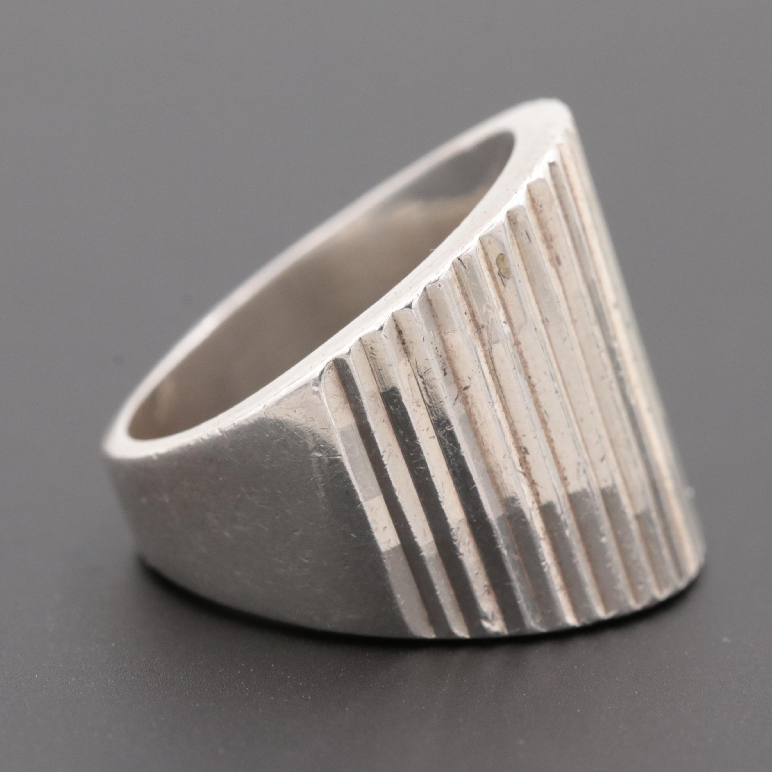 Mexican Sterling Silver Fluted Ring