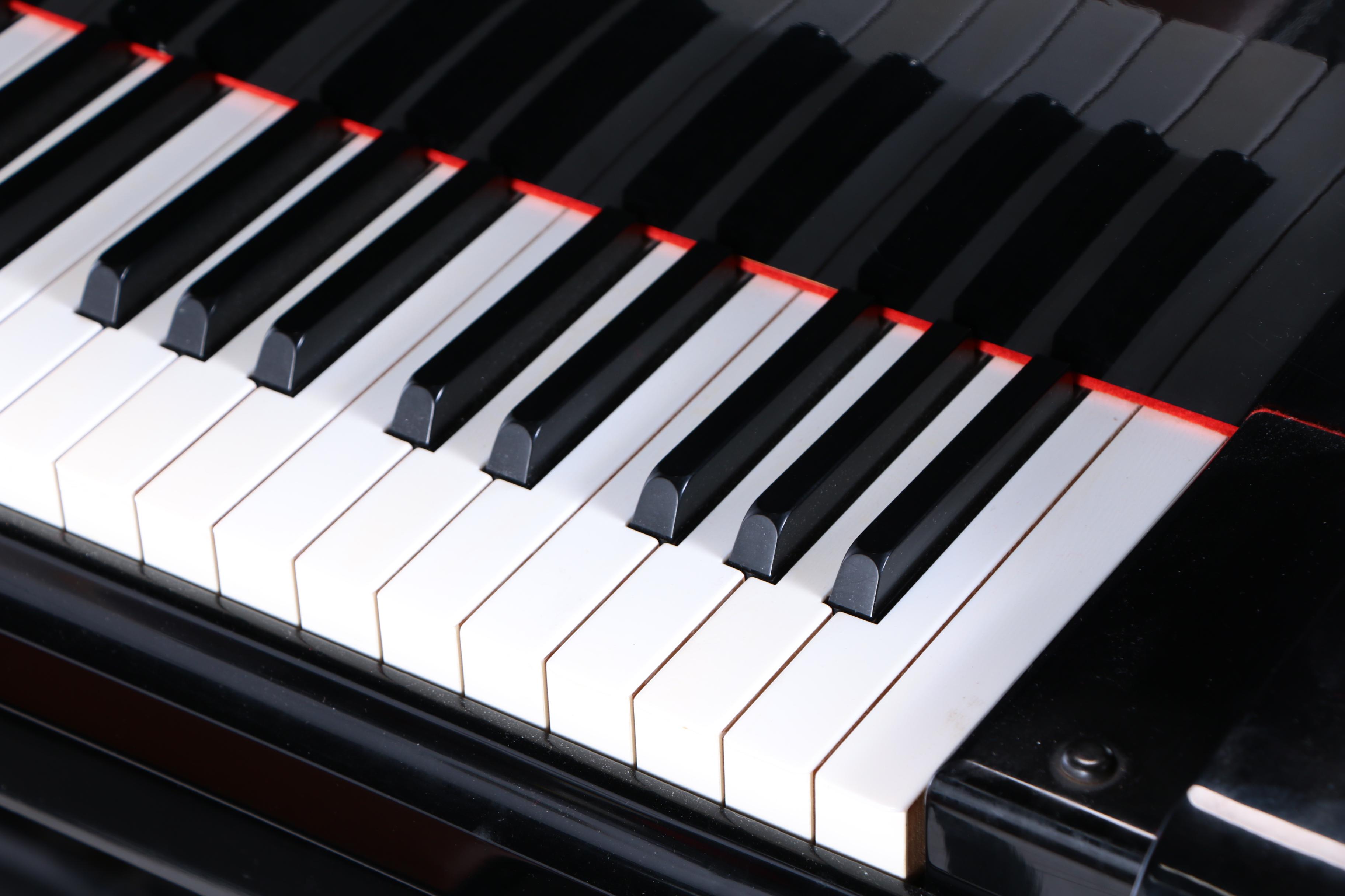 Yamaha C7 Nippon Gakki Concert Grand Piano, 1971