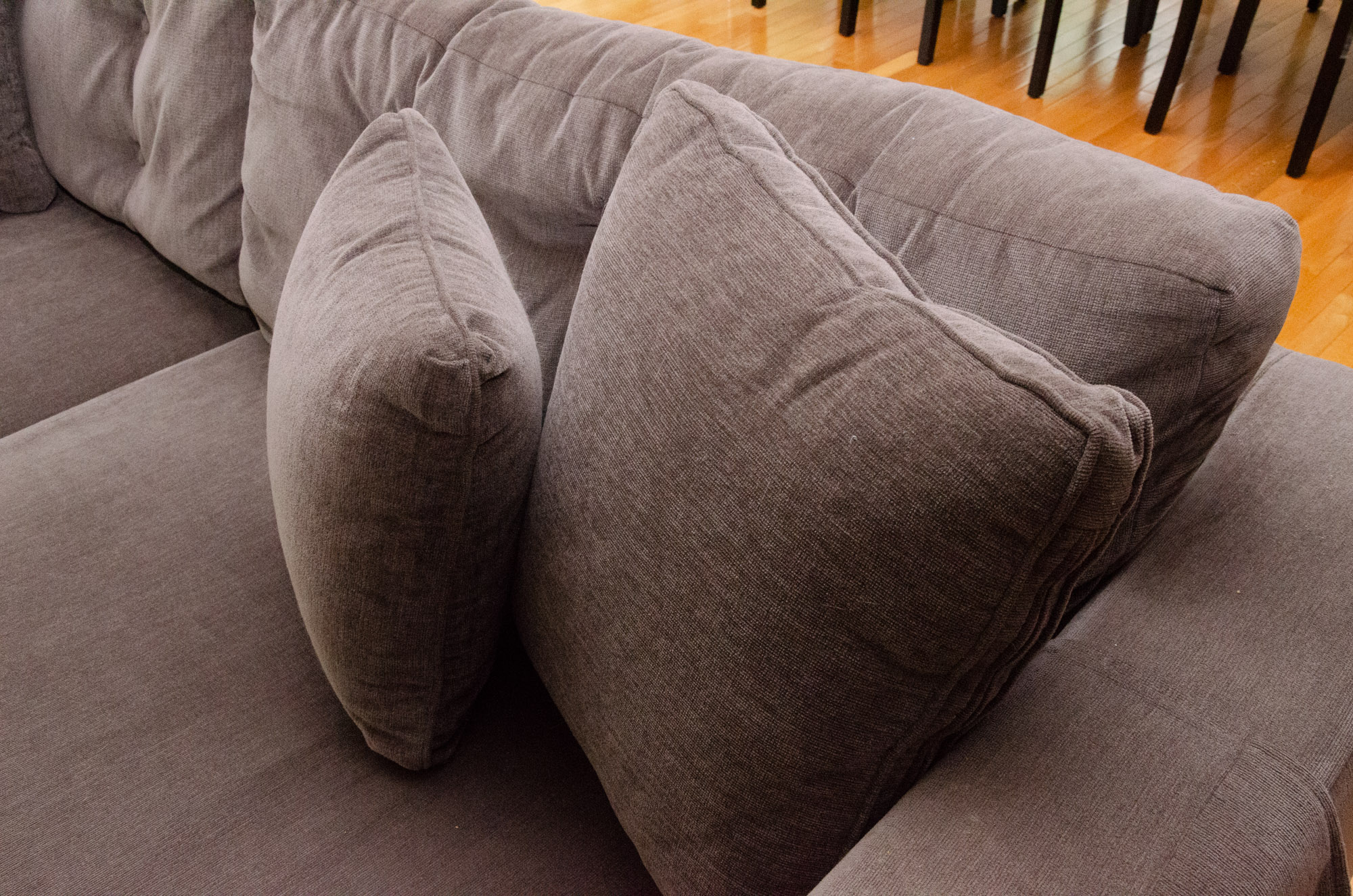 Modern Chenille Upholstered Sofa with Decorative Pillows