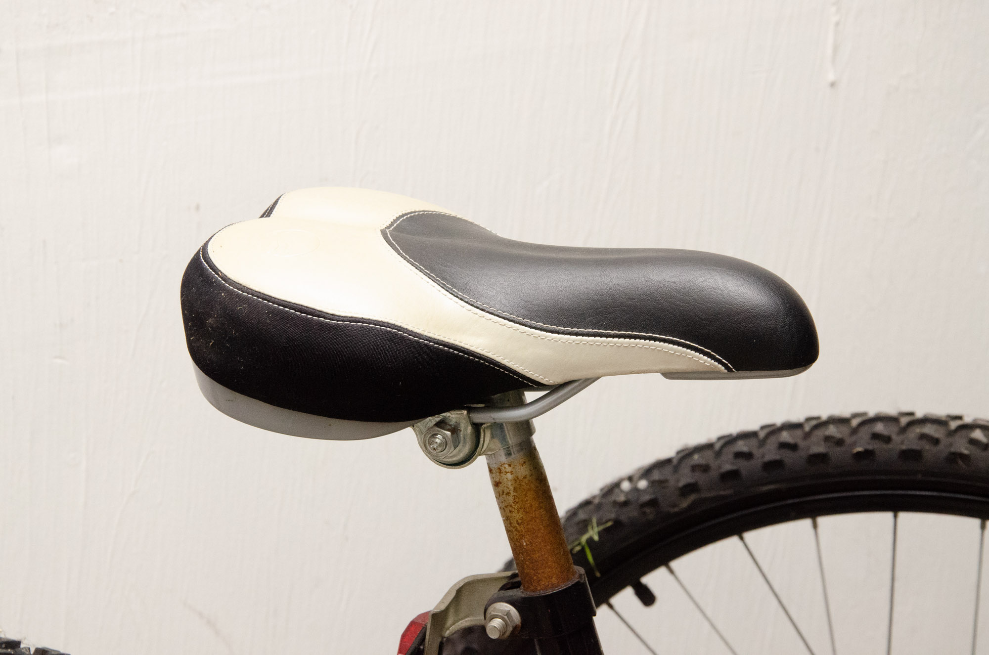 Huffy Back Water 18 Speed Men's and Women's Mountain Bikes