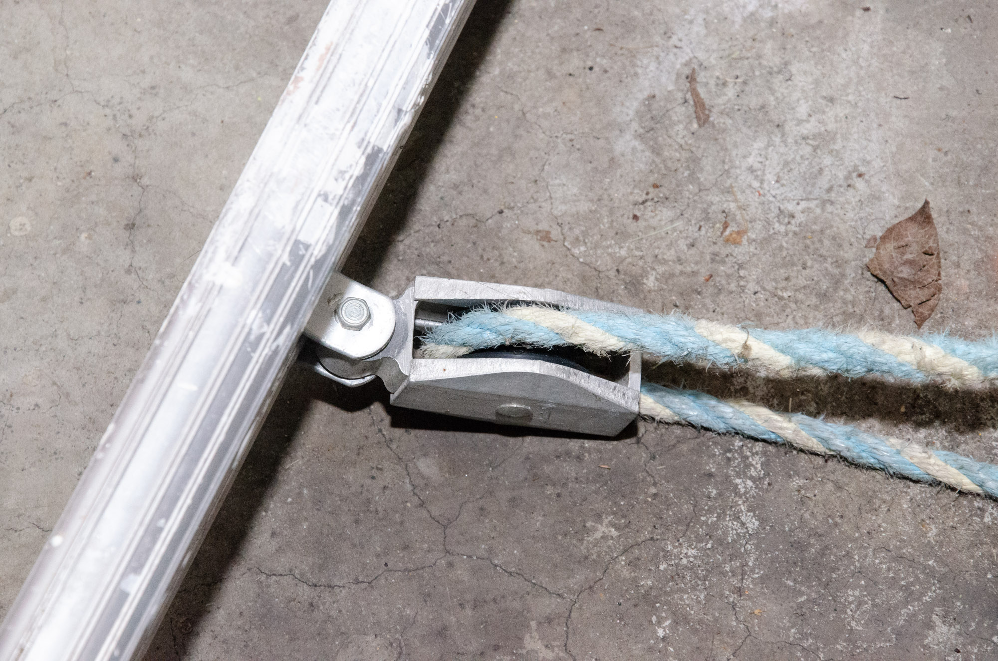 Werner 28' Aluminium Extension Ladder