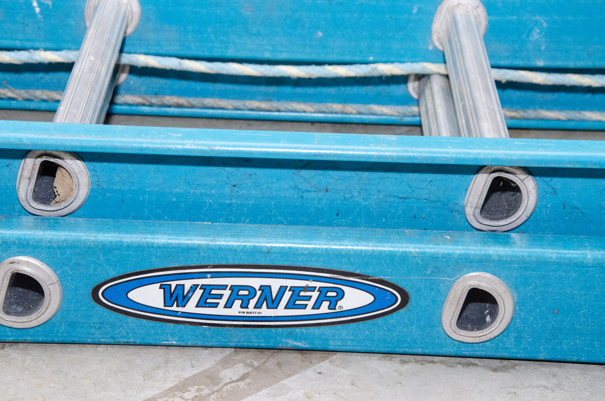 Werner 28' Aluminium Extension Ladder