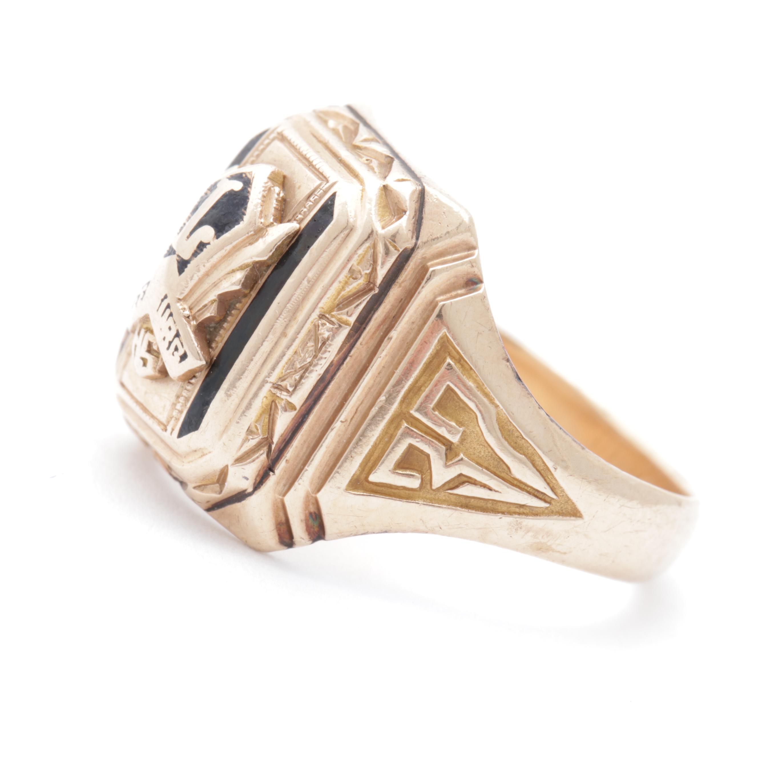 10K Yellow Gold Class Ring