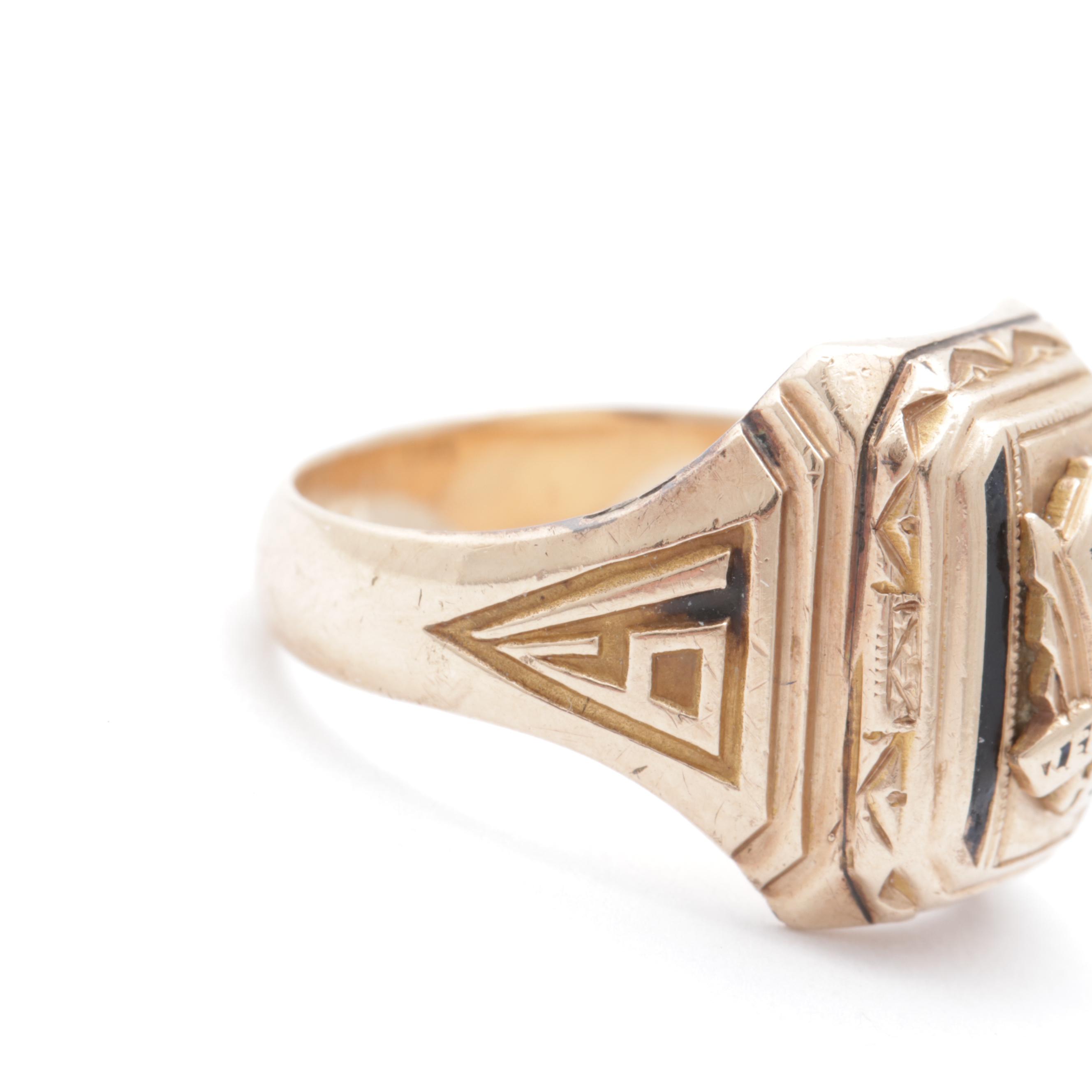 10K Yellow Gold Class Ring