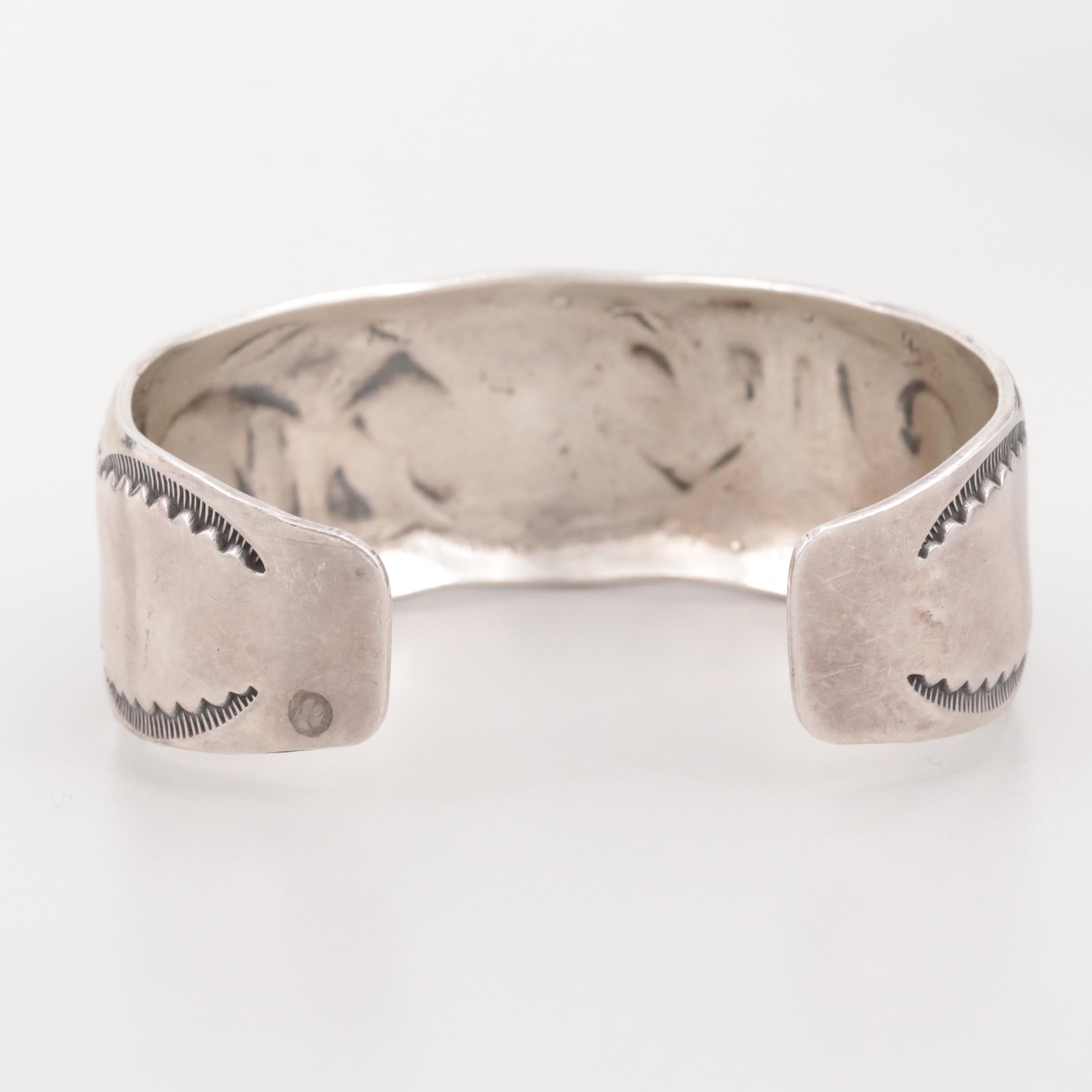 Stephen Hyson Naseyoma Hopi Sterling Chip Stone in Resin Cuff Bracelet