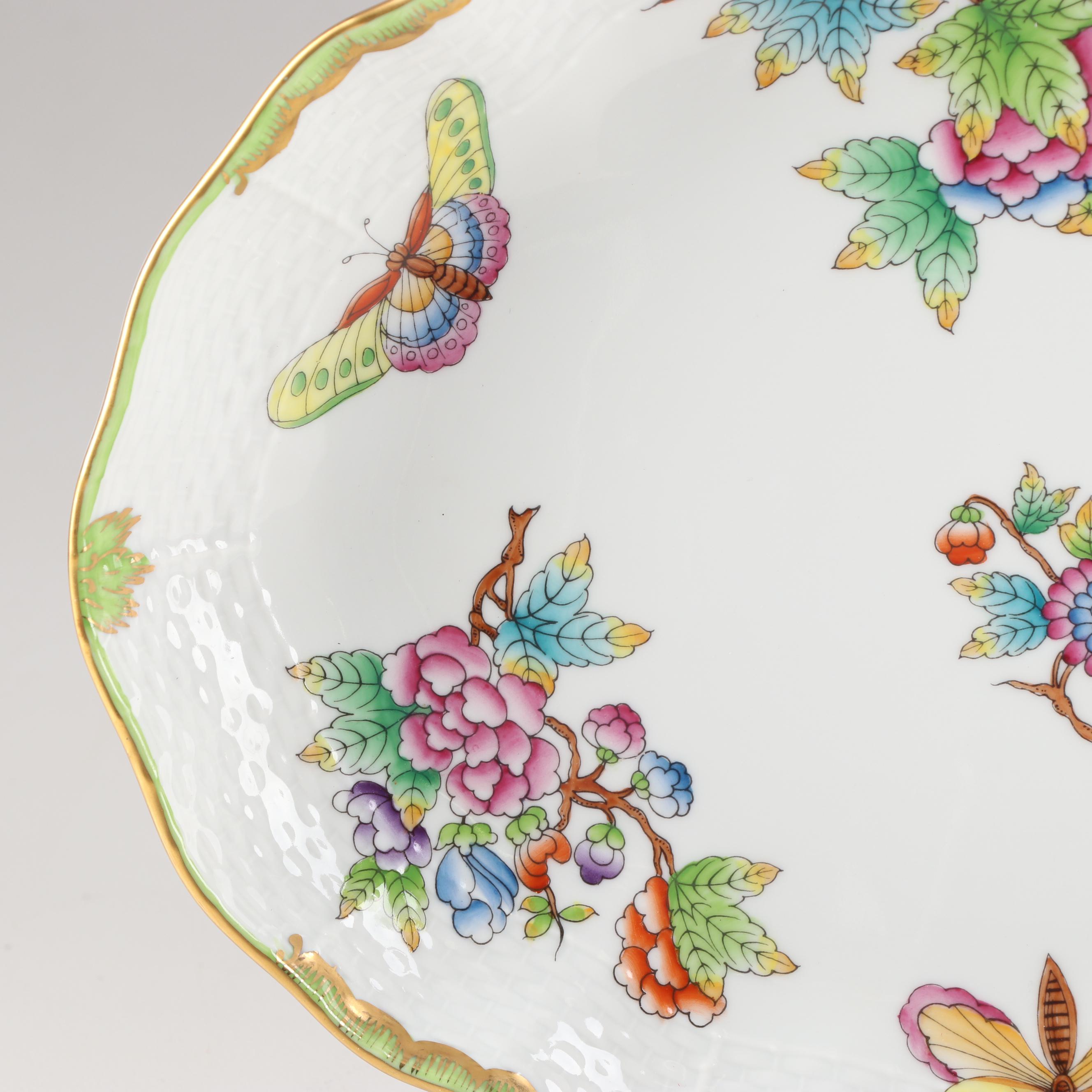 Herend Hungary "Queen Victoria Green" Gravy Boat With Under Plate