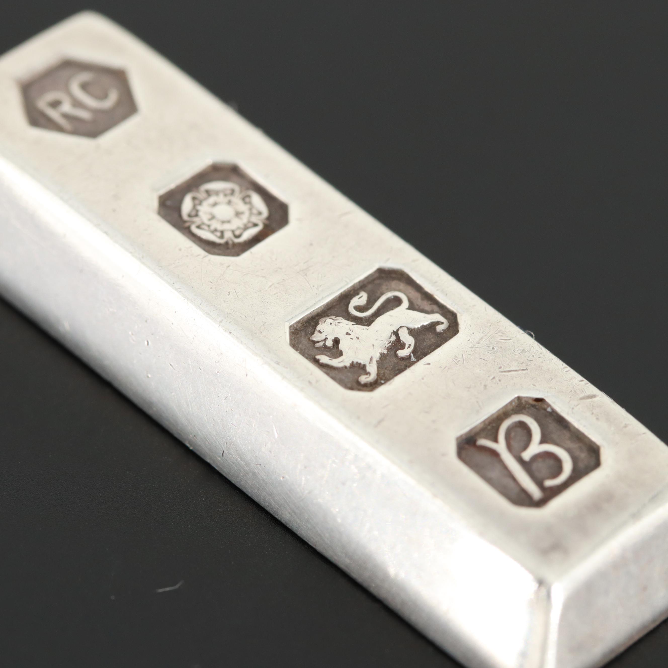 1976 Carrs of Sheffield Sterling Silver Bar Pendant