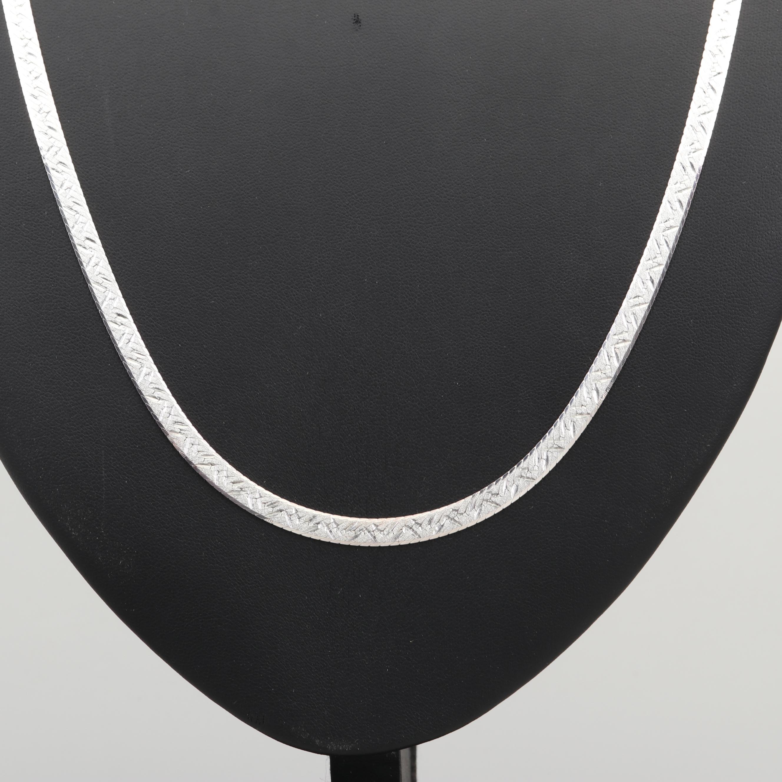 Milor Sterling Silver Herringbone Chain Necklace