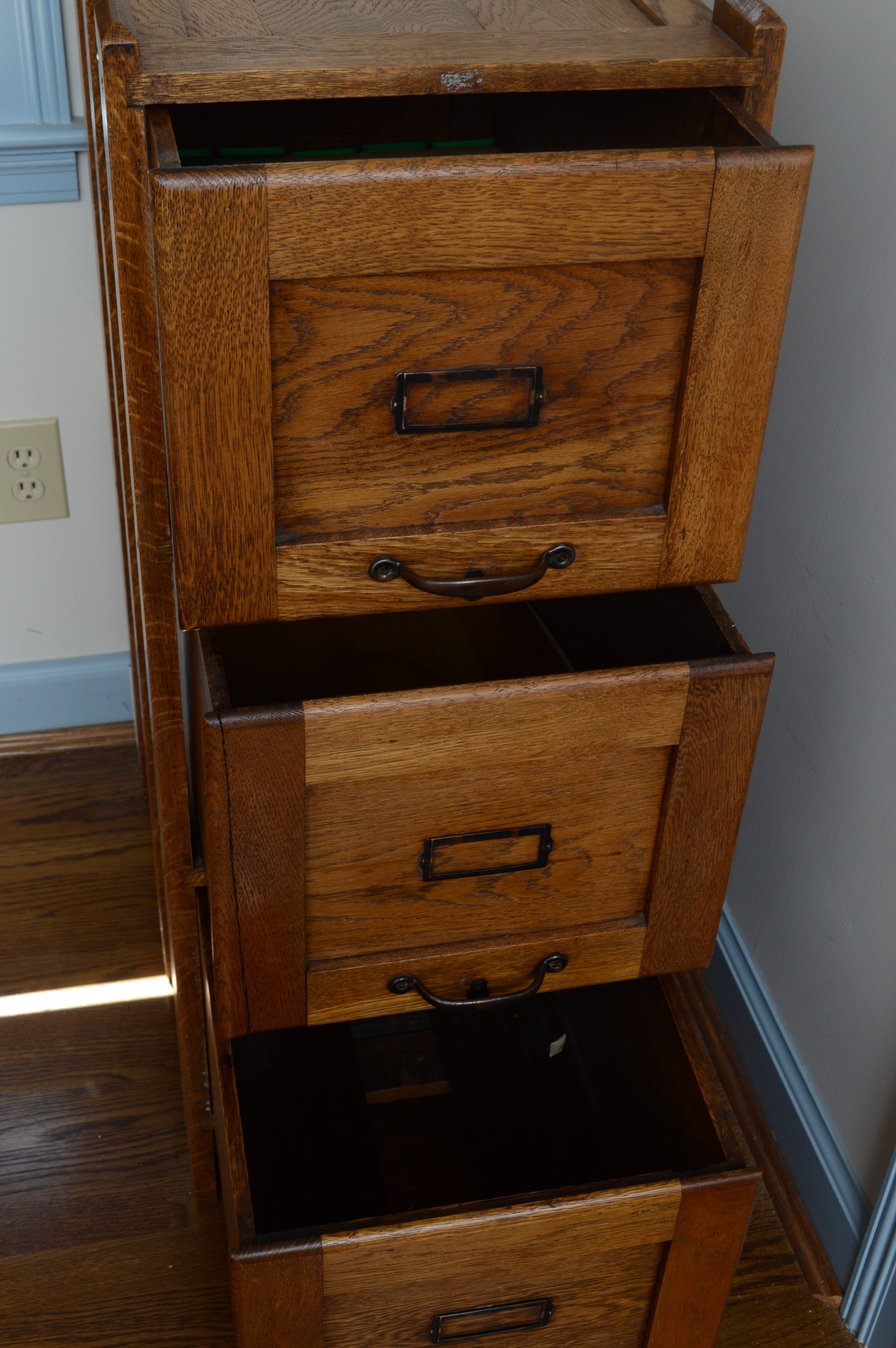 Arts & Crafts Style Three Drawer Oak Filing Cabinet